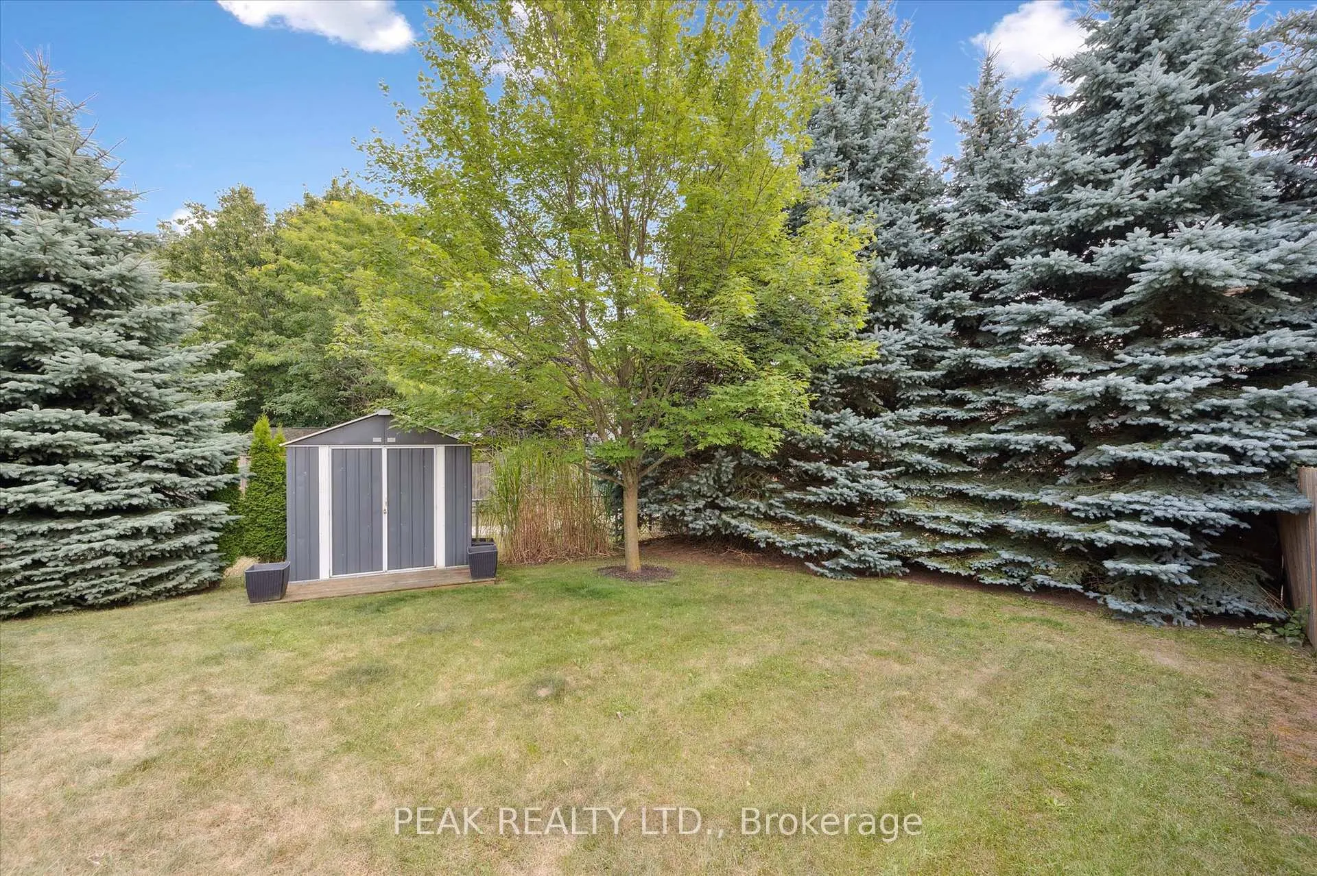 Photo 36 of 839 Fairway Crescent, Kitchener — HOMEH