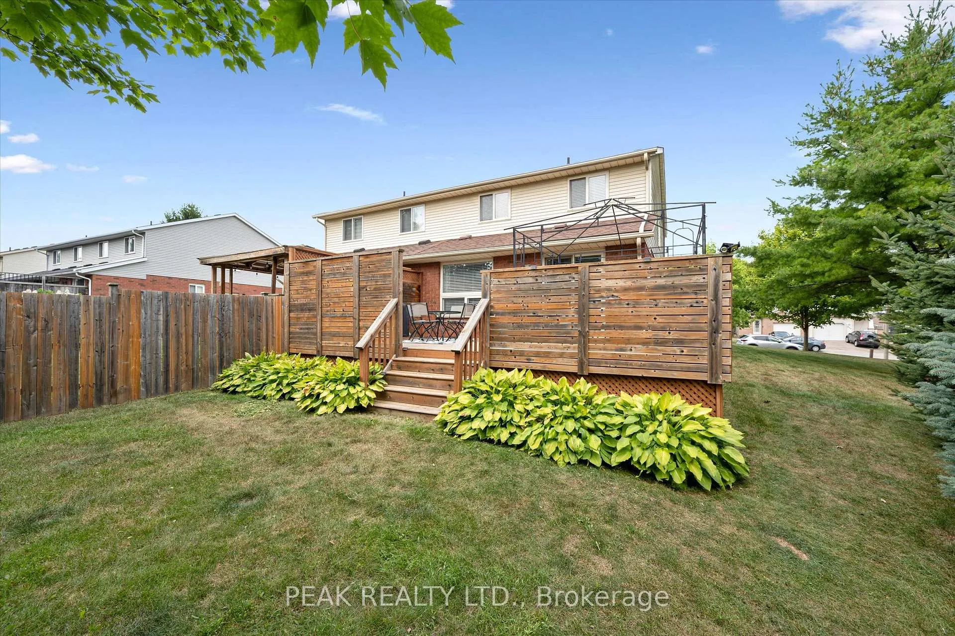 Photo 38 of 839 Fairway Crescent, Kitchener — HOMEH