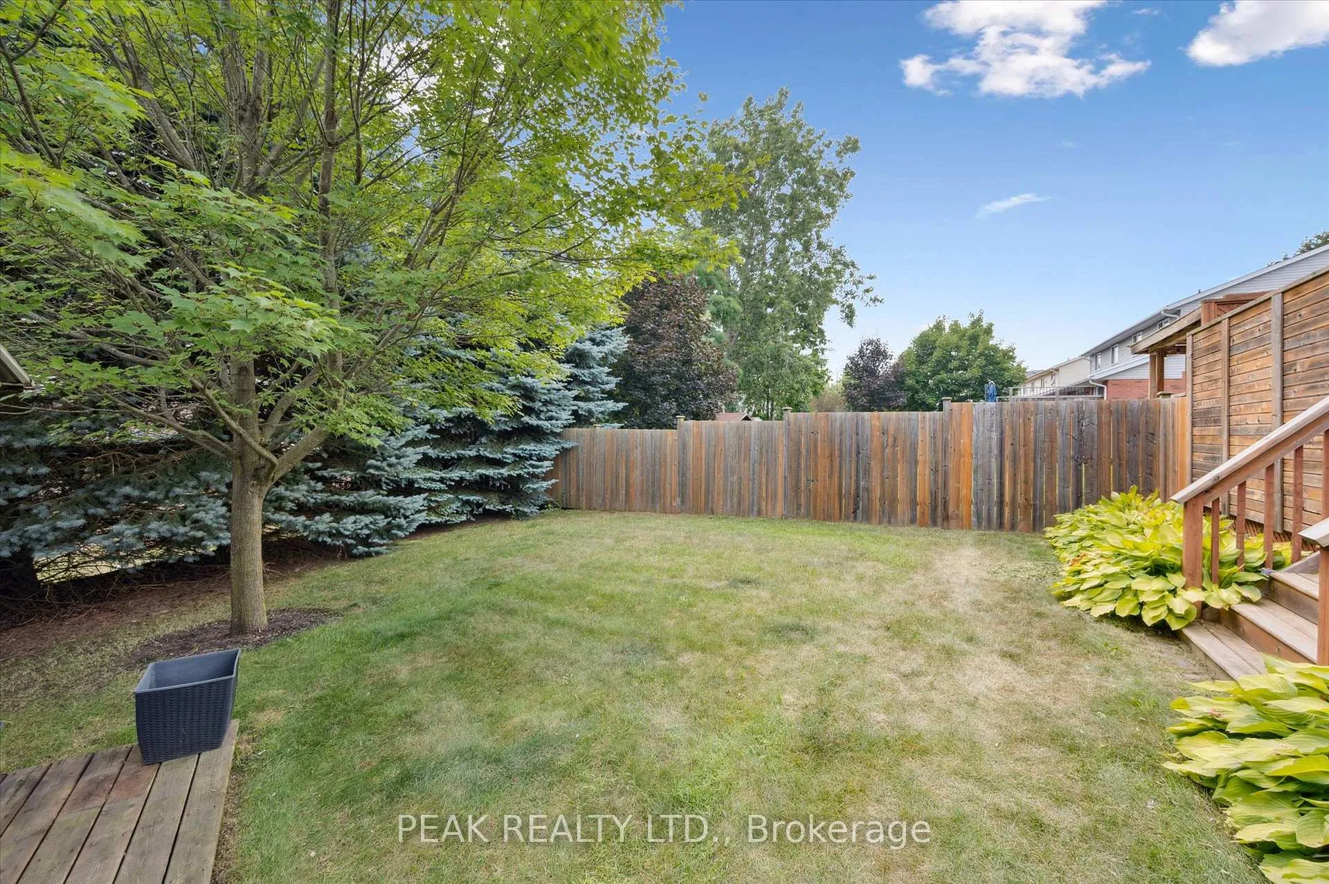 Photo 39 of 839 Fairway Crescent, Kitchener — HOMEH