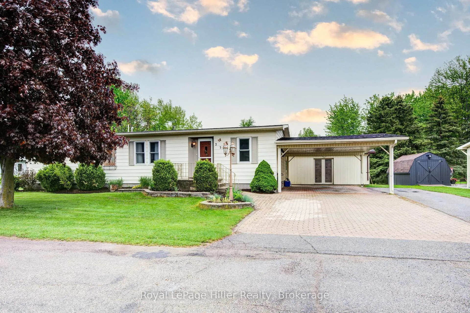 Photo 1 of 235 Hickory Lane, Perth East, Crystal Lake — HOMEH