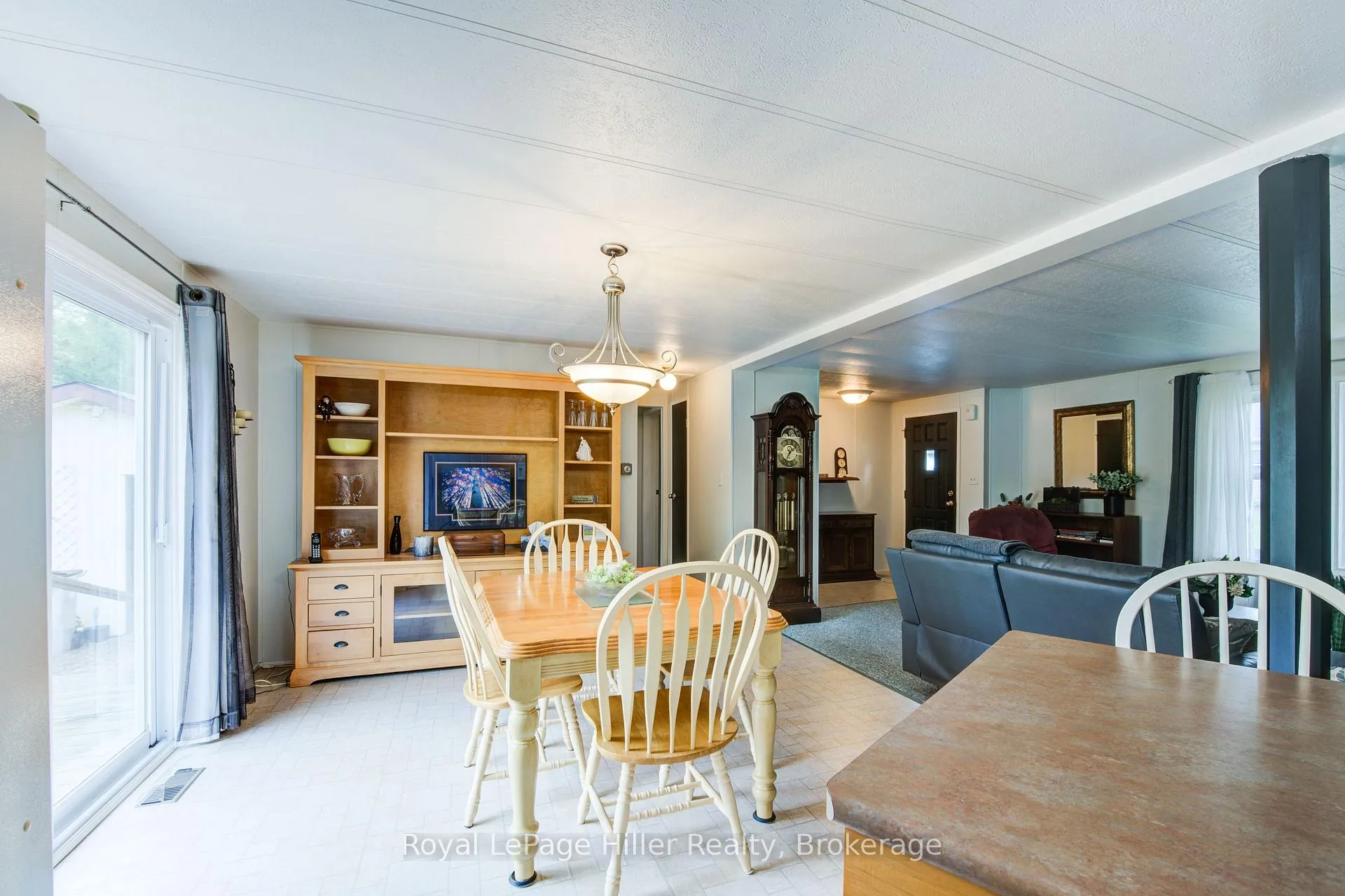 Photo 22 of 235 Hickory Lane, Perth East, Crystal Lake — HOMEH