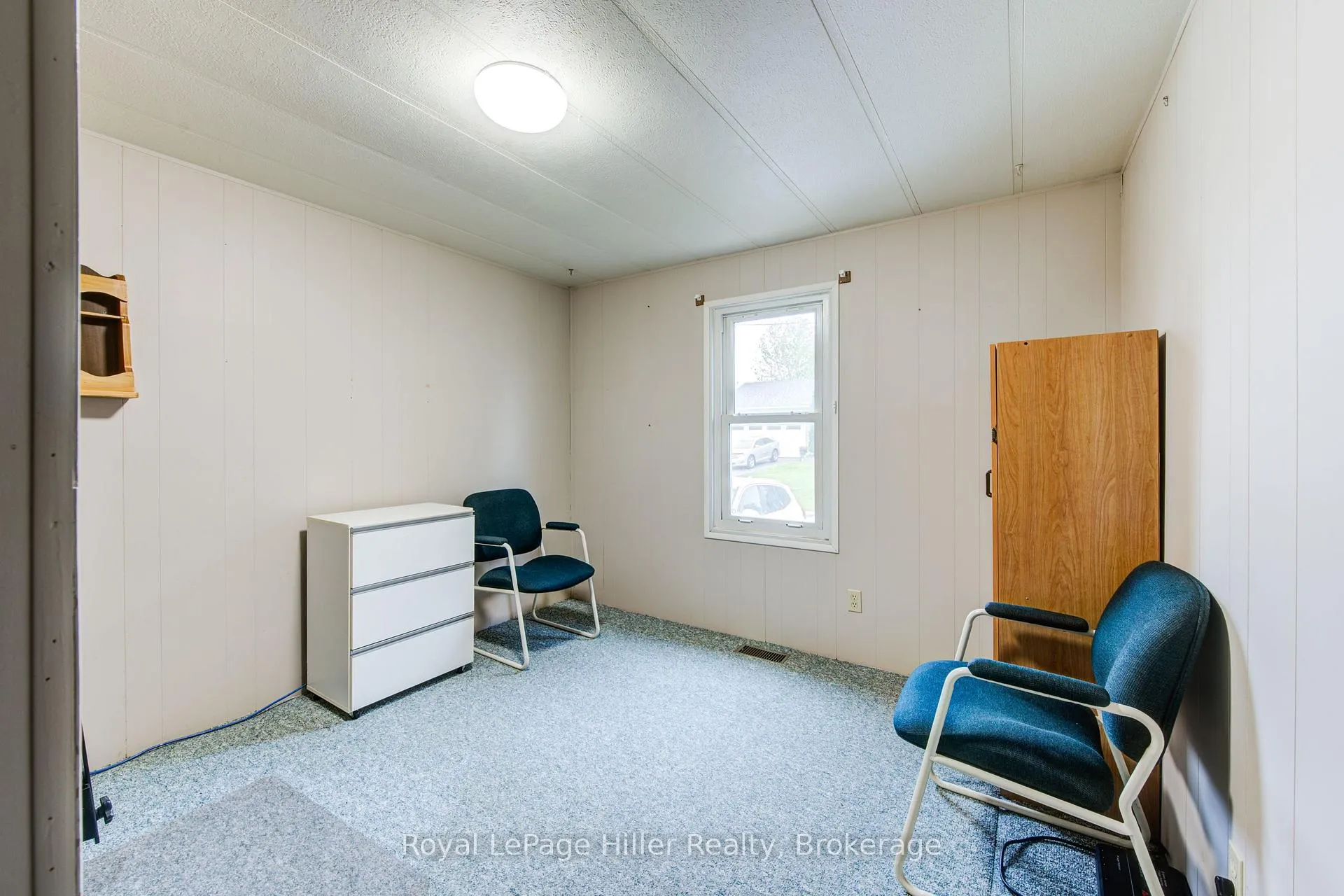 Photo 35 of 235 Hickory Lane, Perth East, Crystal Lake — HOMEH