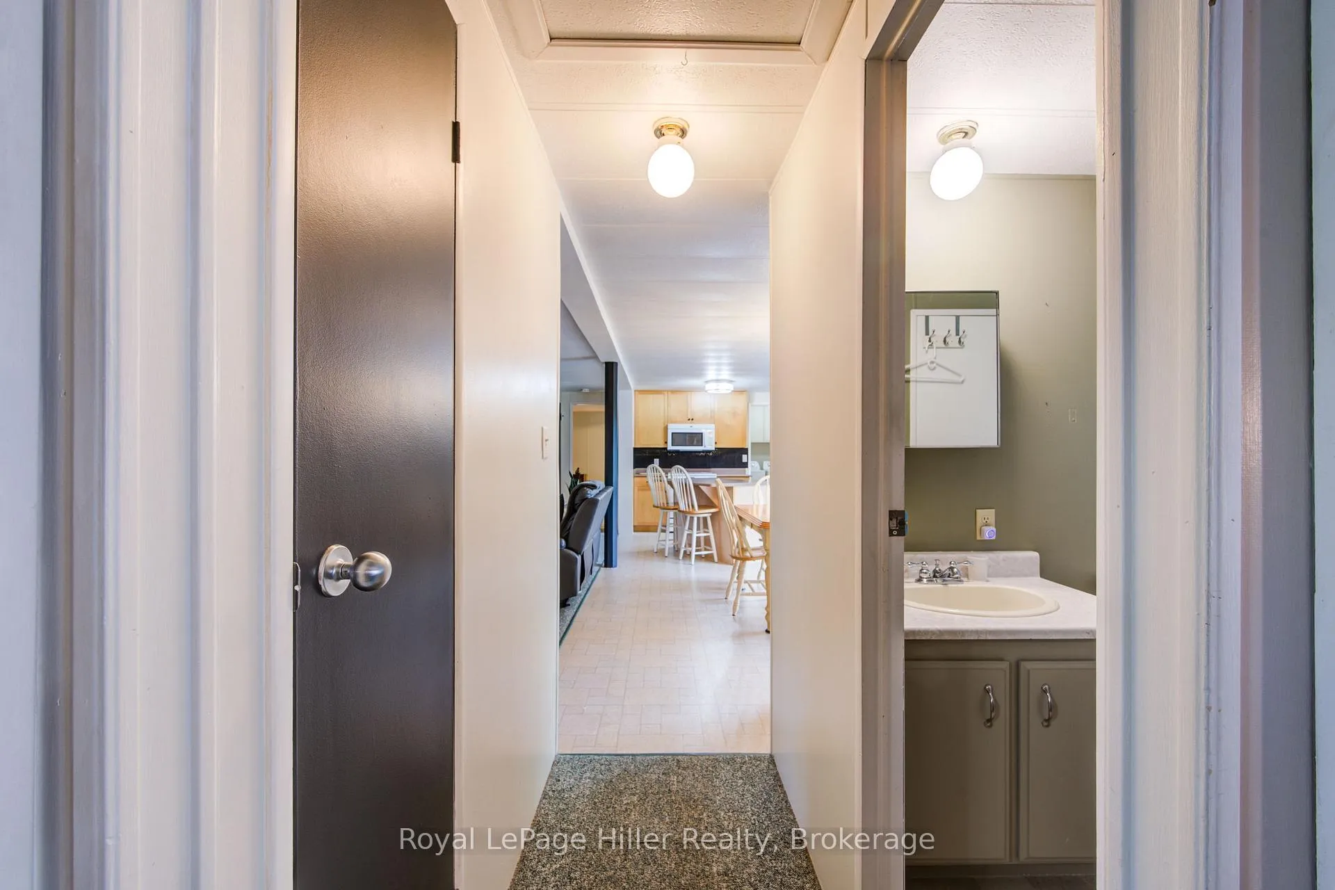Photo 37 of 235 Hickory Lane, Perth East, Crystal Lake — HOMEH