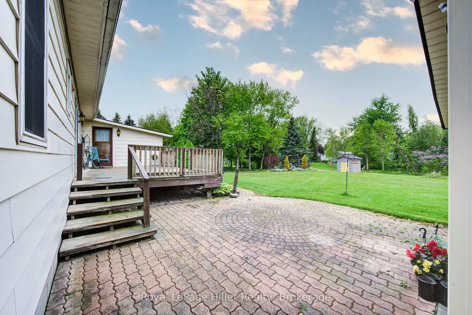 Photo 38 of 235 Hickory Lane, Perth East, Crystal Lake — HOMEH