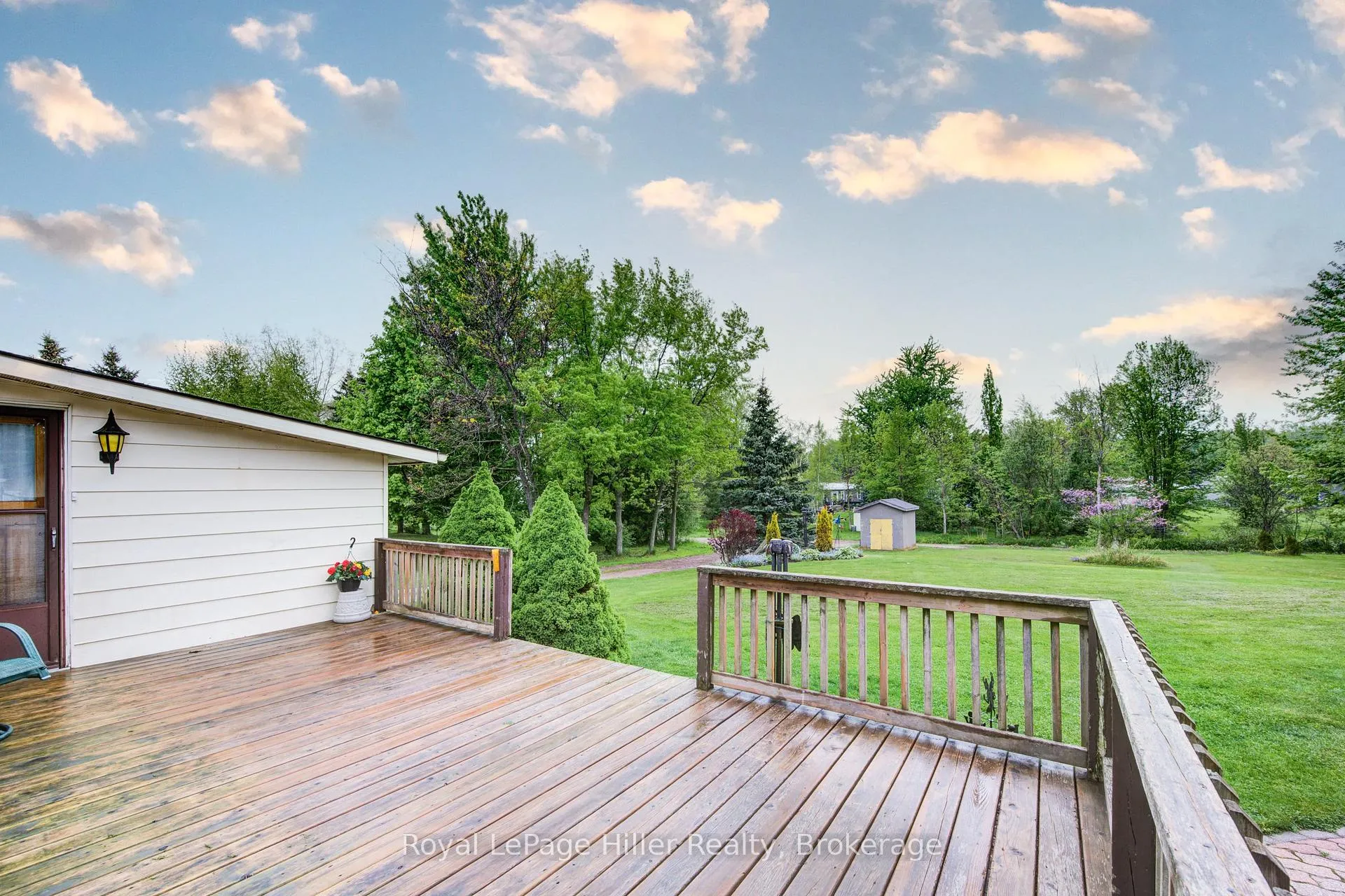 Photo 47 of 235 Hickory Lane, Perth East, Crystal Lake — HOMEH