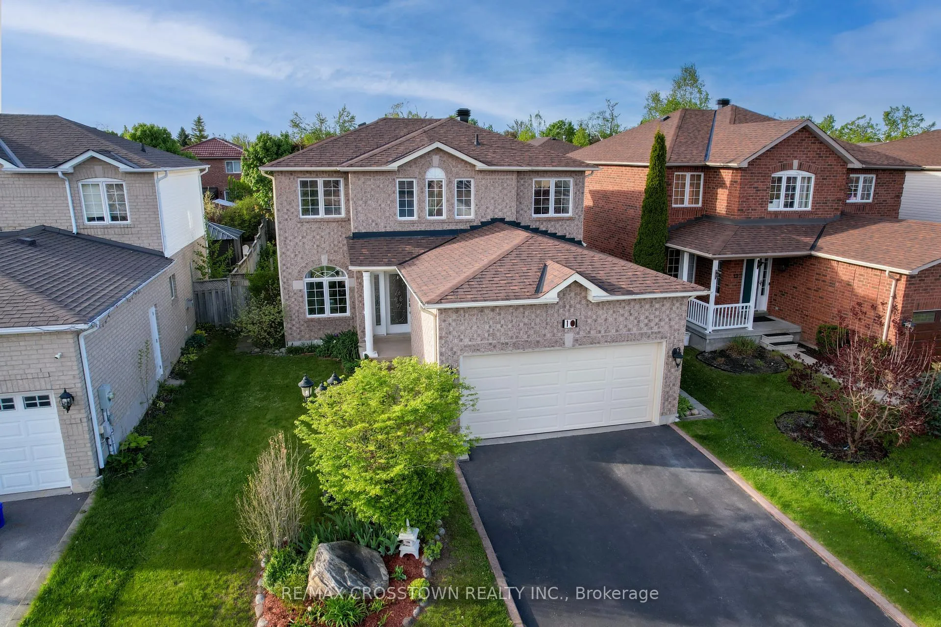 Photo 1 of 10 Wice Road, Barrie, Holly — HOMEH