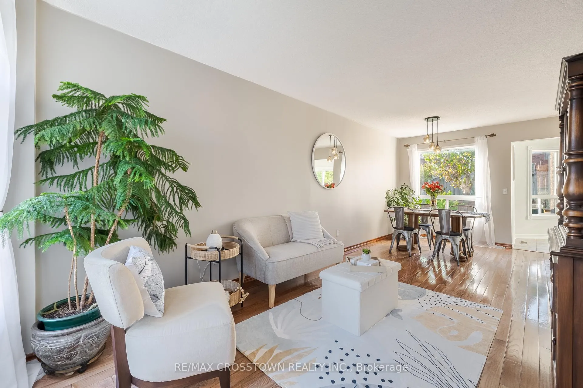 Photo 10 of 10 Wice Road, Barrie, Holly — HOMEH