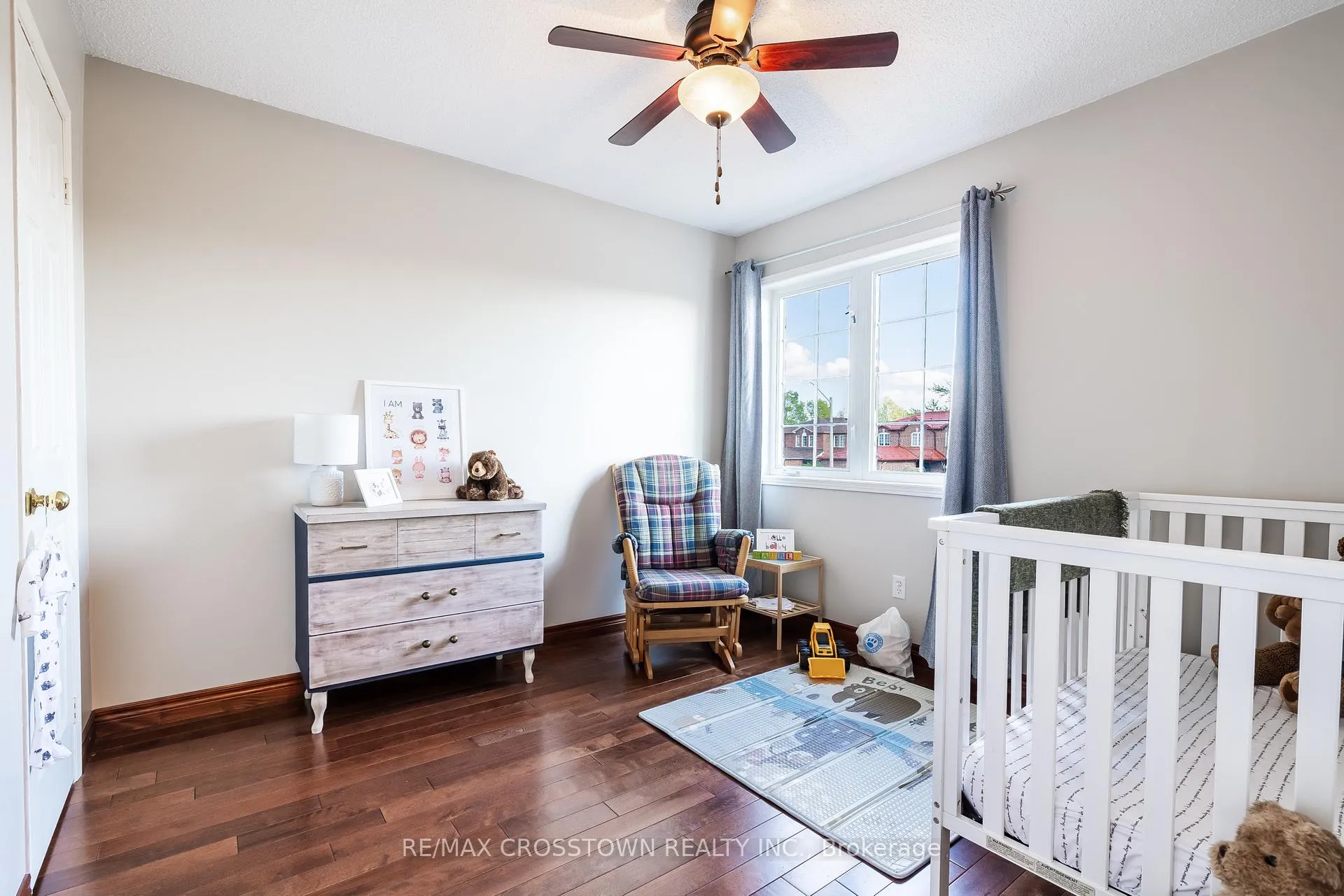 Photo 25 of 10 Wice Road, Barrie, Holly — HOMEH