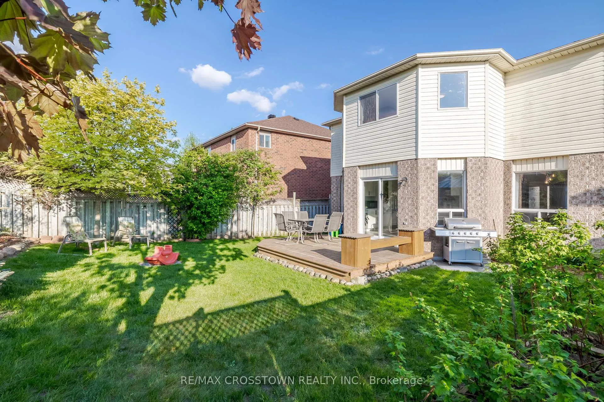 Photo 34 of 10 Wice Road, Barrie, Holly — HOMEH