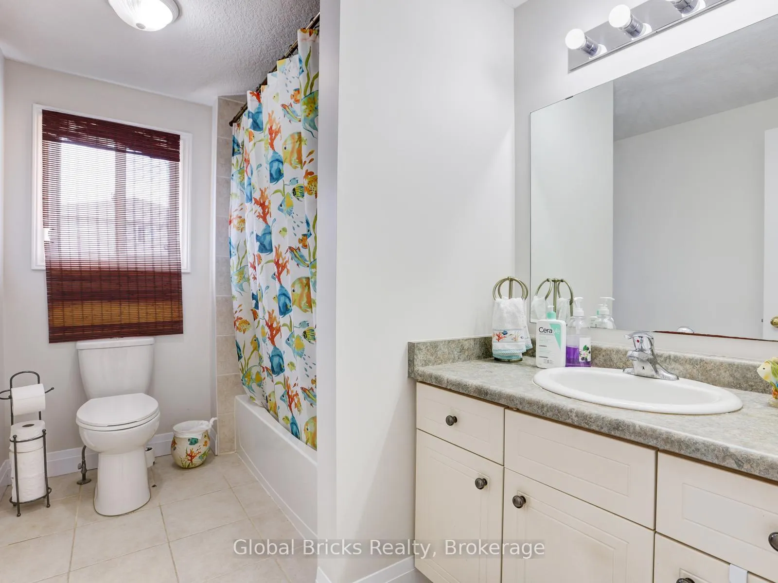 Photo 24 of 11 Pebblecreek Drive S, Kitchener — HOMEH