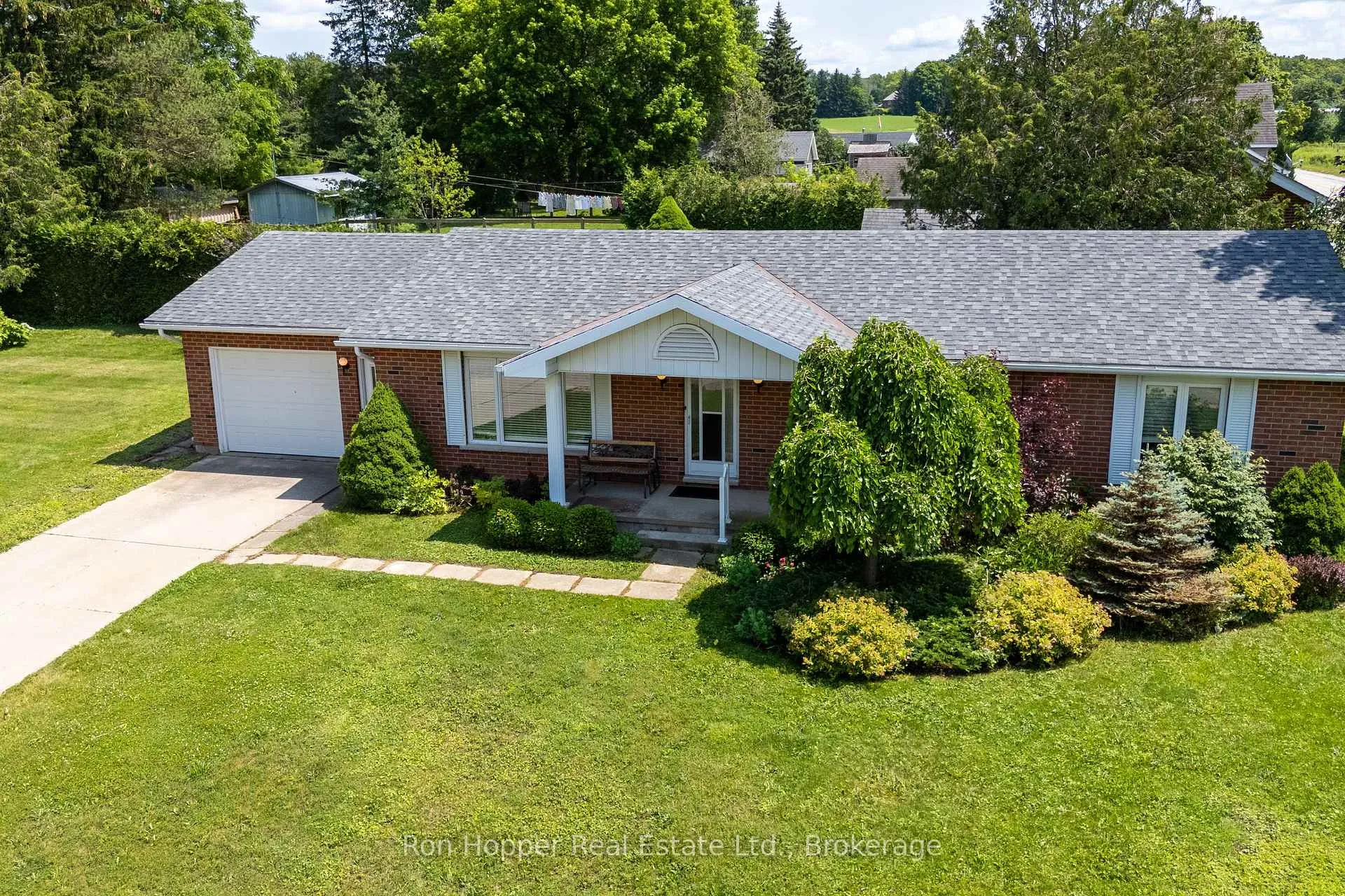 Photo 9 of 103 Queen Street, Meaford — HOMEH
