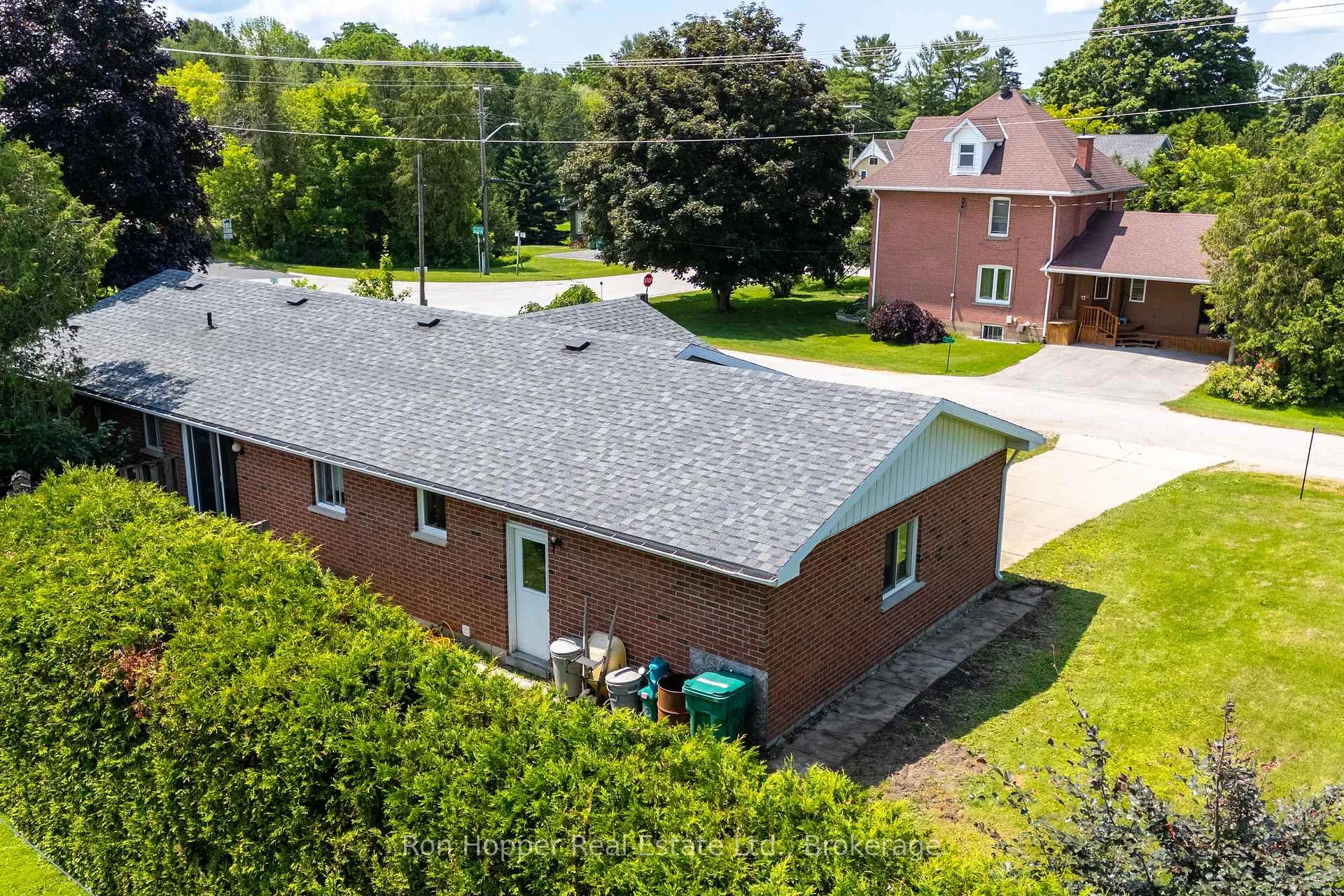 Photo 10 of 103 Queen Street, Meaford — HOMEH