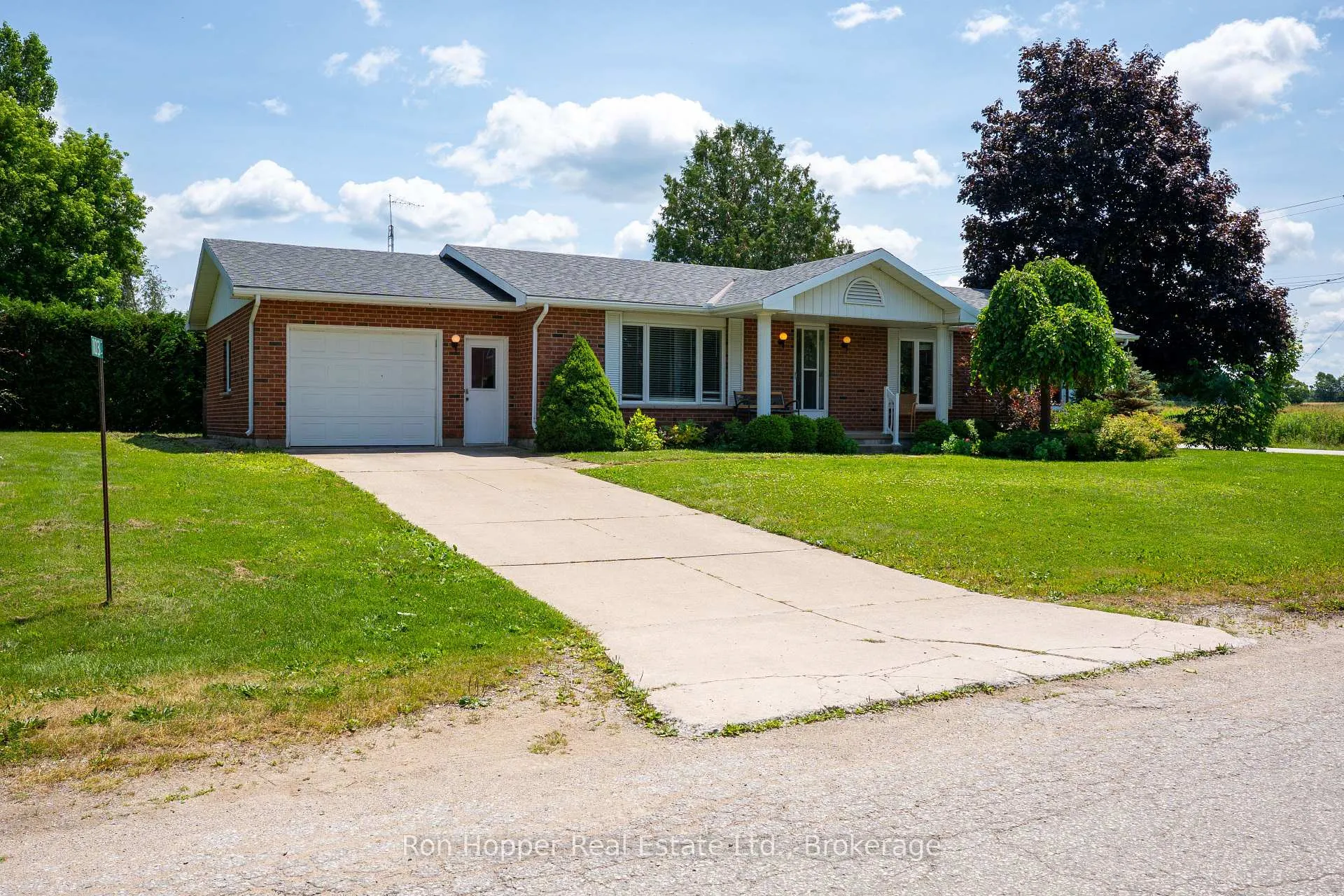 Photo 13 of 103 Queen Street, Meaford — HOMEH