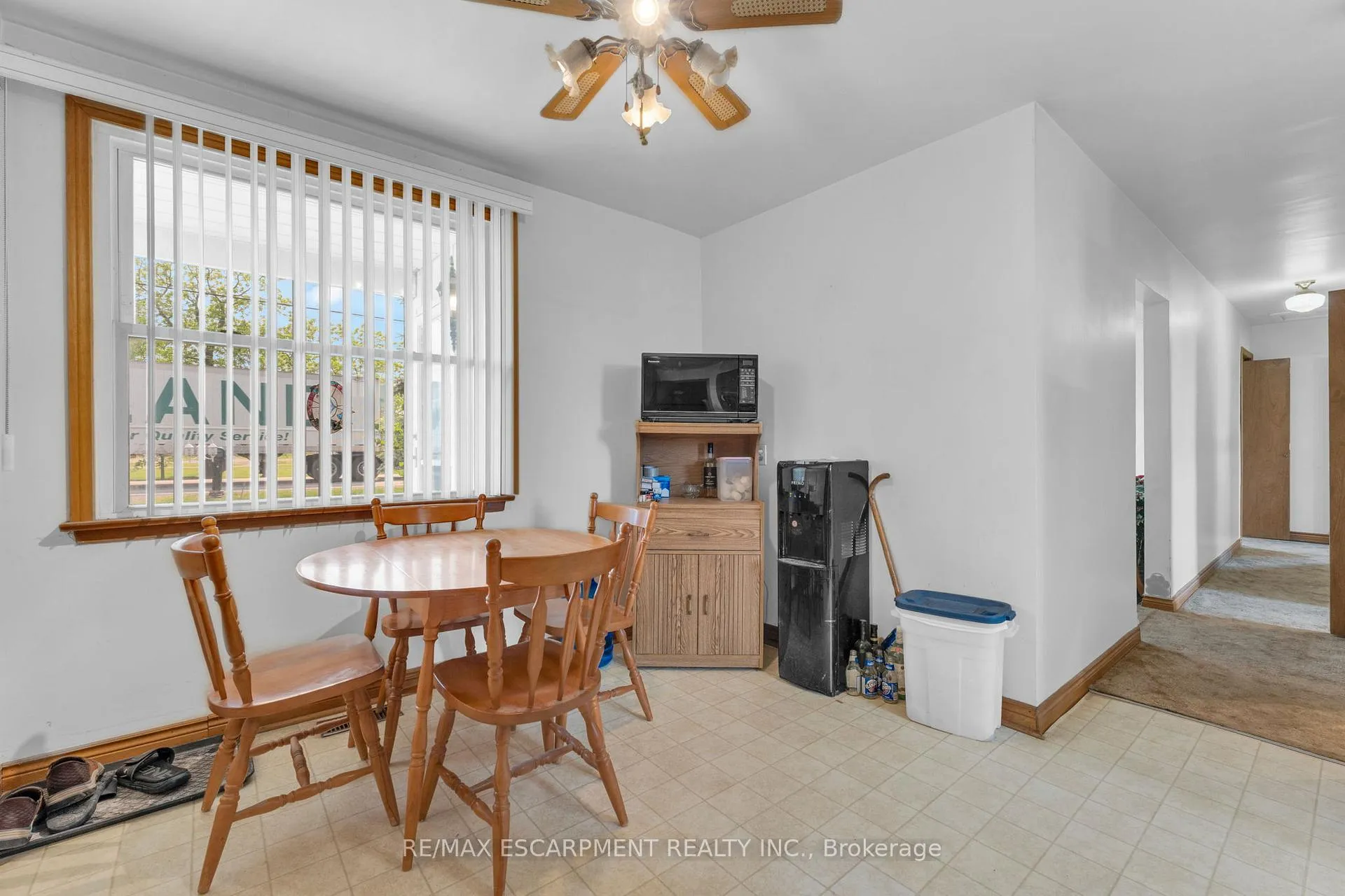 Photo 17 of 2986 Grimsby Road, Grimsby, Grimsby Escarpment — HOMEH