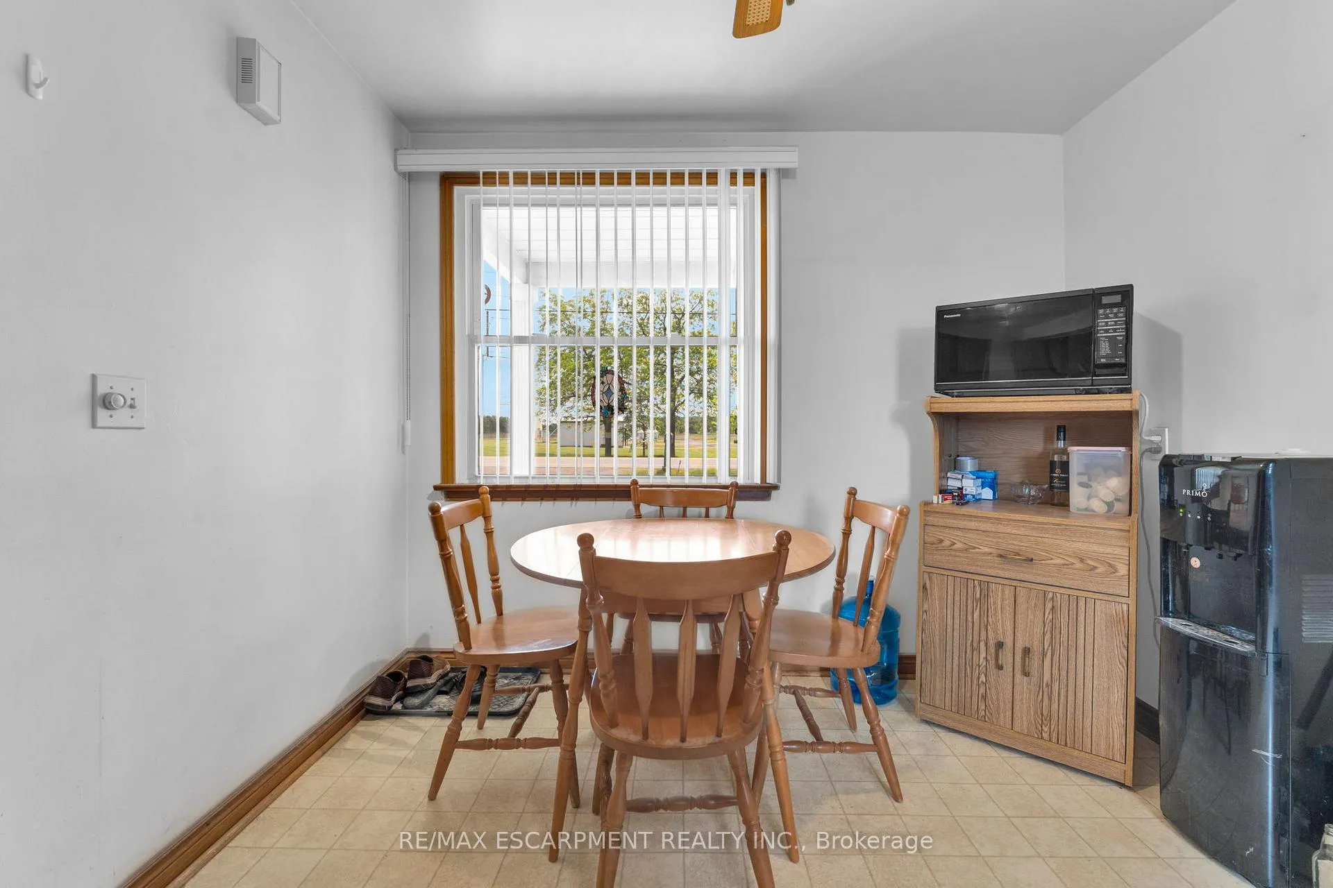 Photo 19 of 2986 Grimsby Road, Grimsby, Grimsby Escarpment — HOMEH