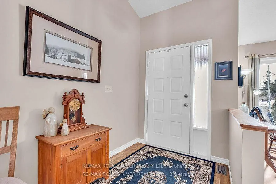 Photo 4 of 450 King Street E, Cobourg — HOMEH