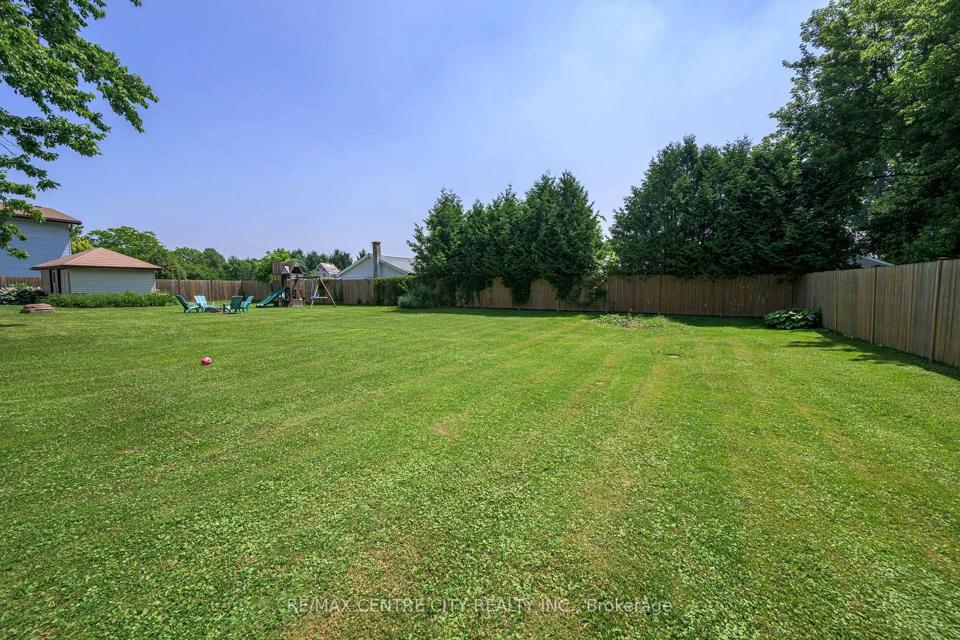 Photo 7 of 2441 Hamilton Road, Thames Centre, Nilestown — HOMEH