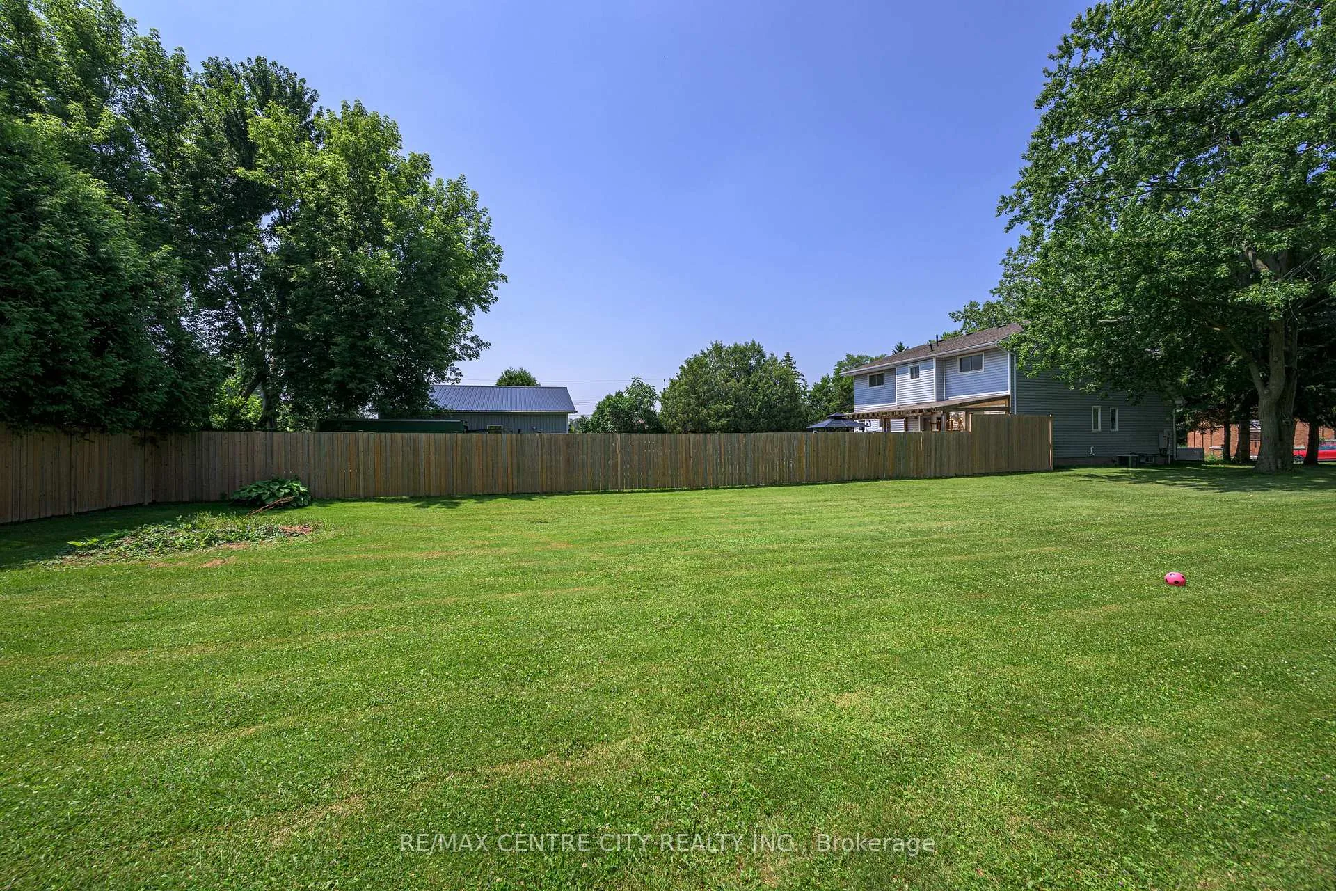Photo 9 of 2441 Hamilton Road, Thames Centre, Nilestown — HOMEH