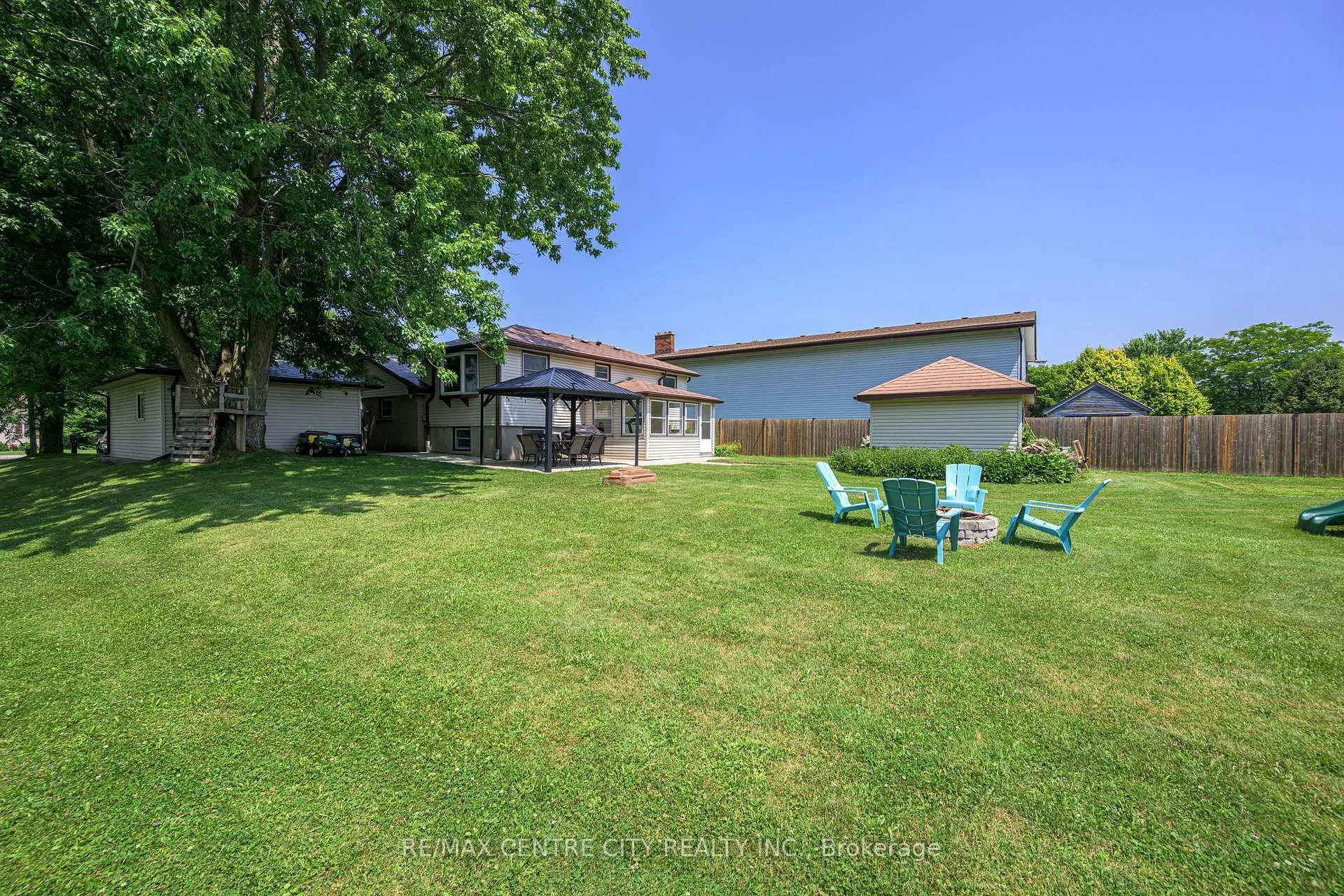 Photo 11 of 2441 Hamilton Road, Thames Centre, Nilestown — HOMEH