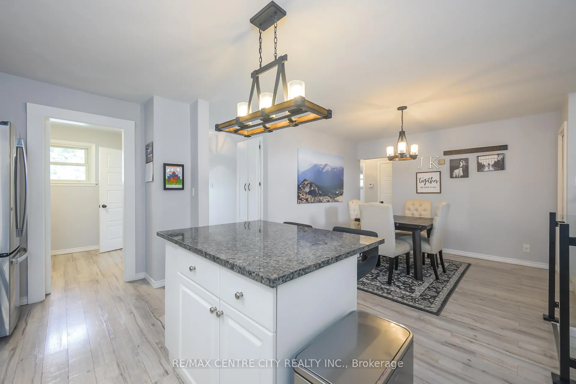 Photo 21 of 2441 Hamilton Road, Thames Centre, Nilestown — HOMEH