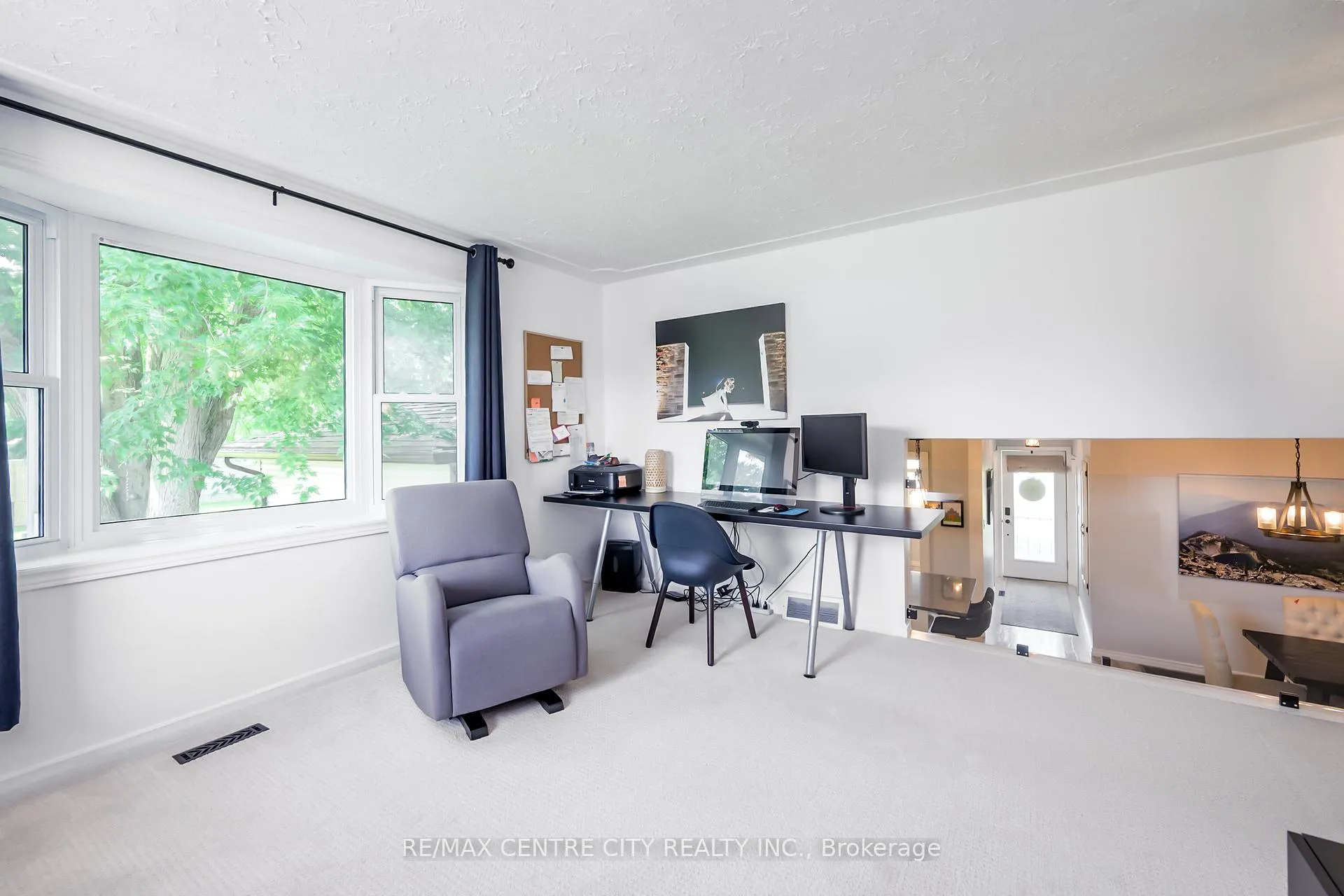 Photo 34 of 2441 Hamilton Road, Thames Centre, Nilestown — HOMEH
