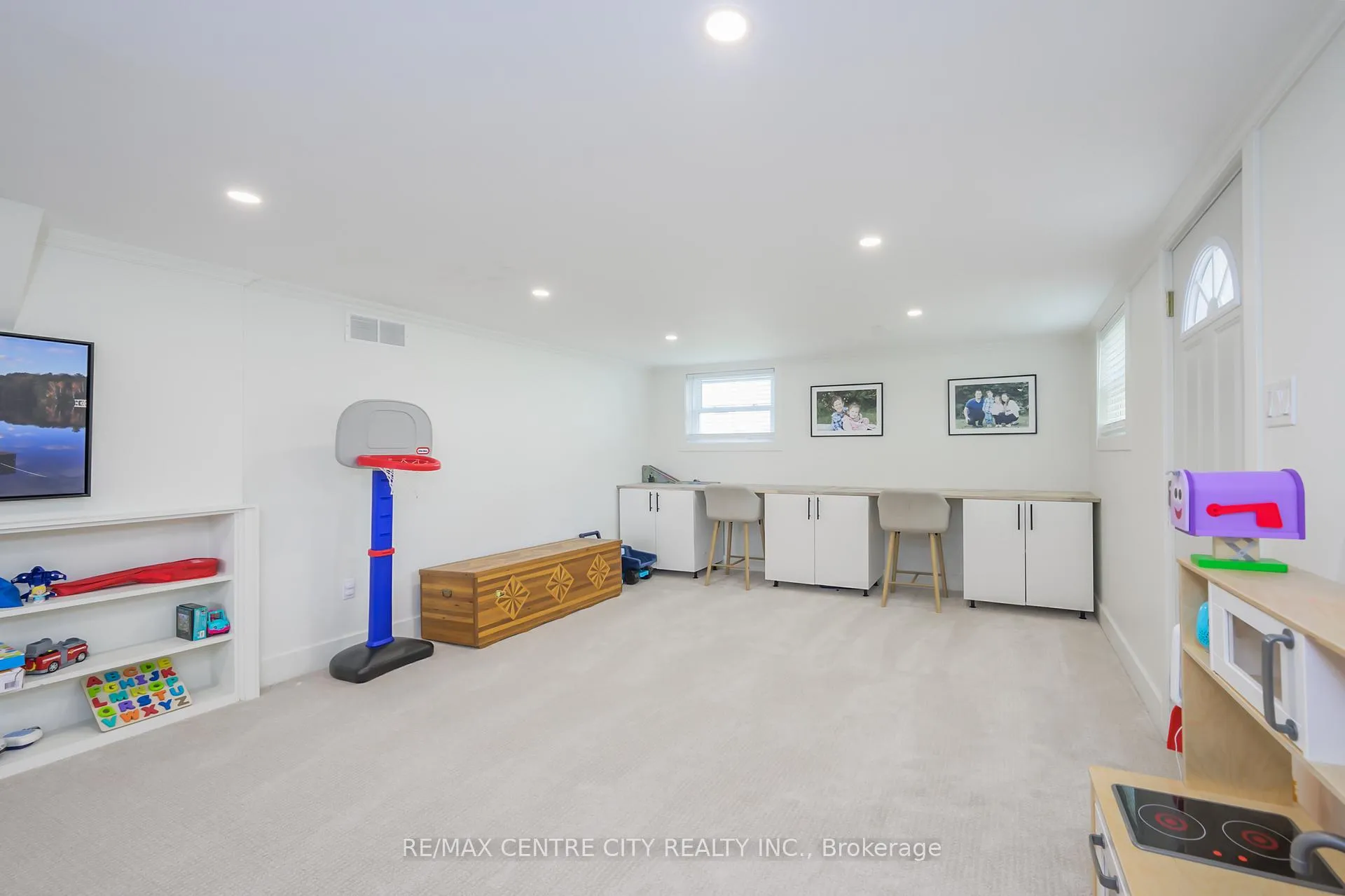 Photo 43 of 2441 Hamilton Road, Thames Centre, Nilestown — HOMEH