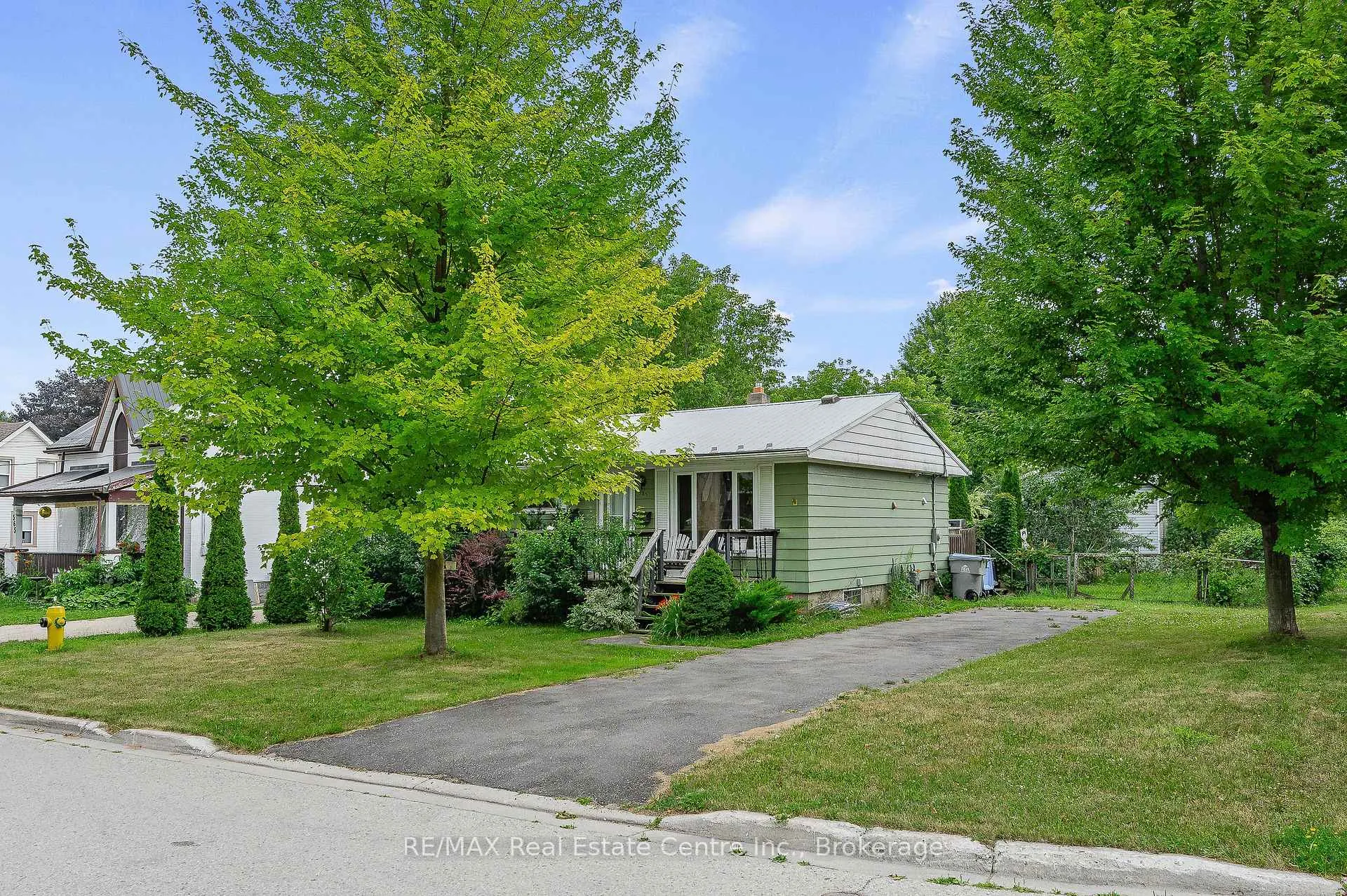 Photo 6 of 585 Richmond Avenue N, North Perth, Listowel — HOMEH