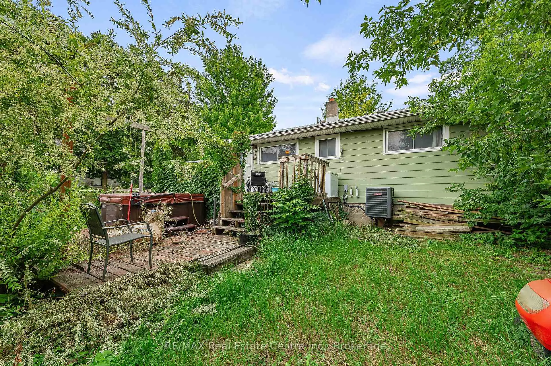 Photo 13 of 585 Richmond Avenue N, North Perth, Listowel — HOMEH