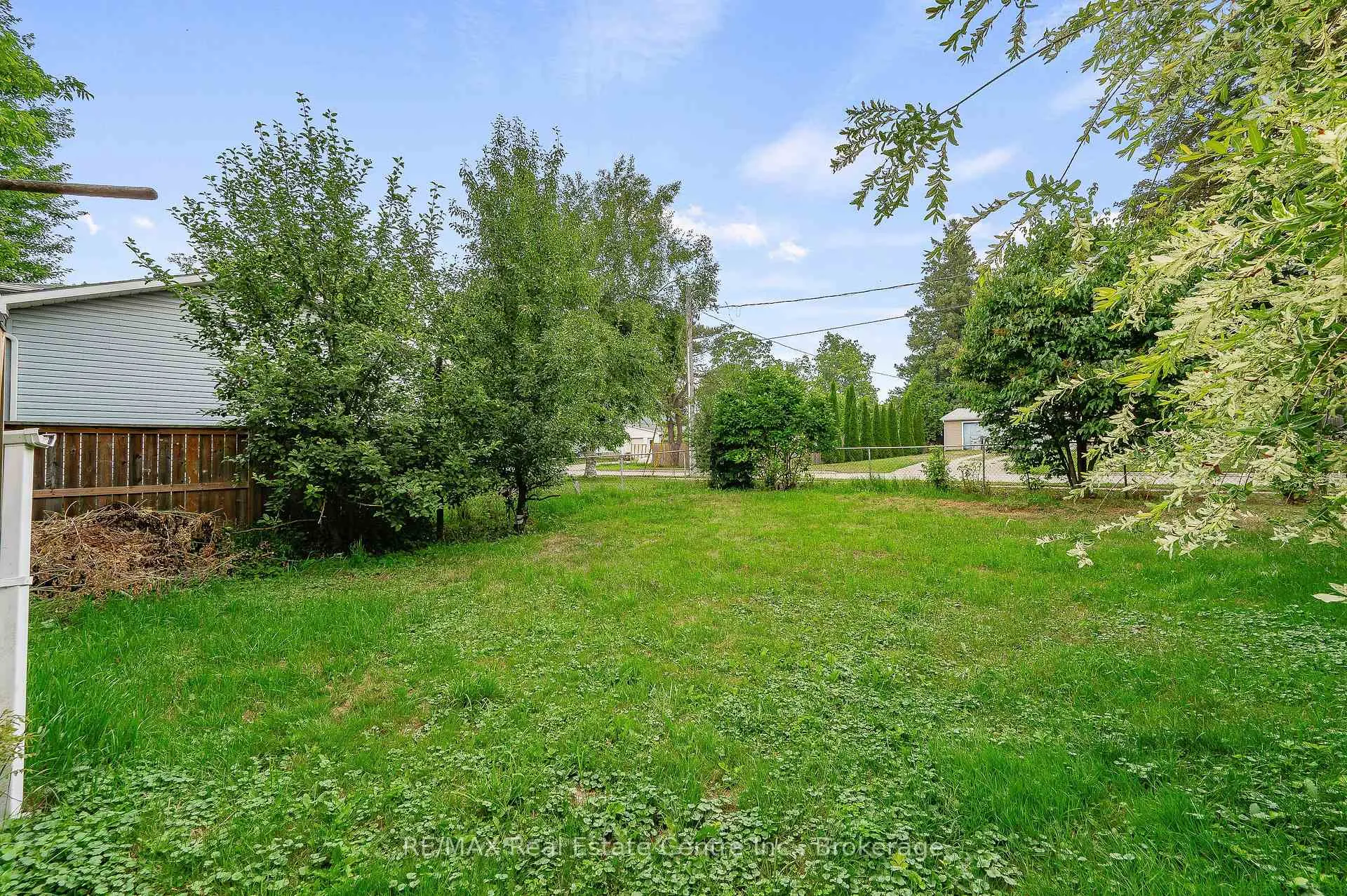 Photo 14 of 585 Richmond Avenue N, North Perth, Listowel — HOMEH