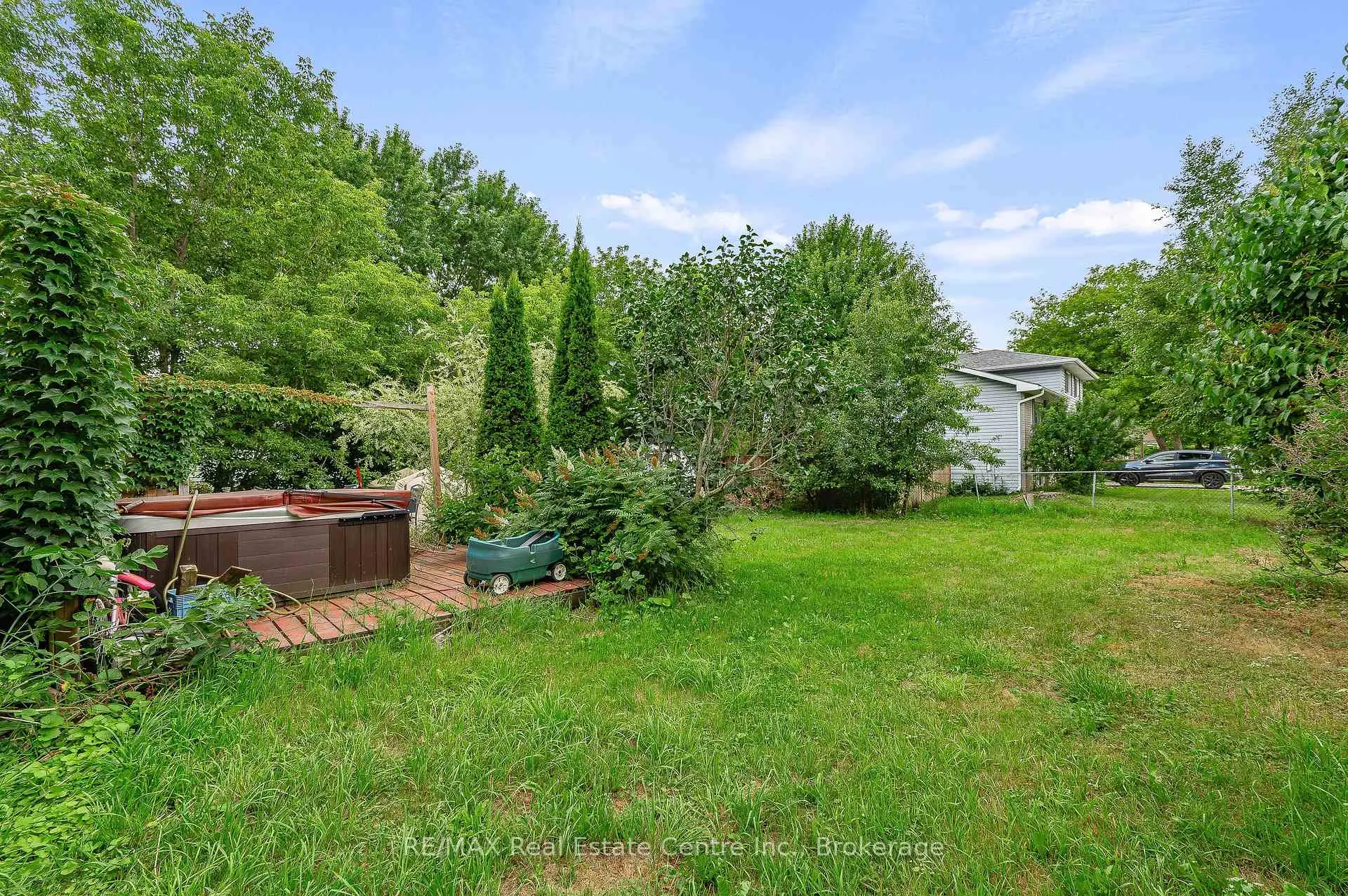 Photo 16 of 585 Richmond Avenue N, North Perth, Listowel — HOMEH