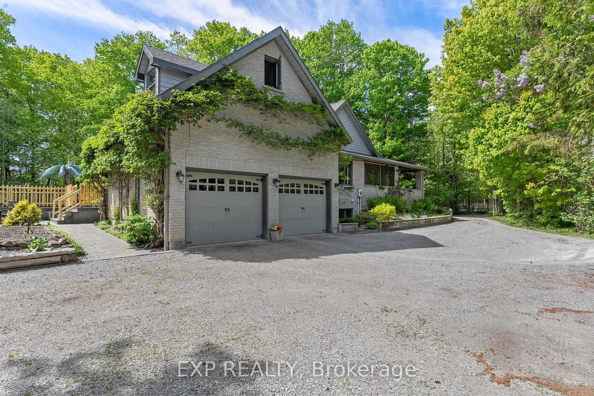 Photo 3 of 16171 7th Concession, King, Pottageville — HOMEH