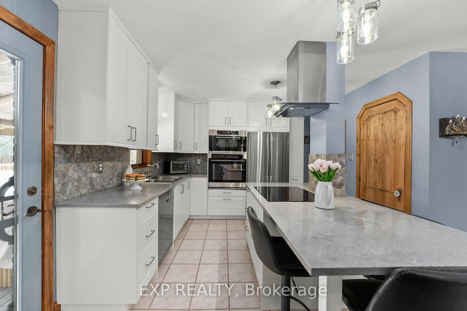 Photo 16 of 16171 7th Concession, King, Pottageville — HOMEH