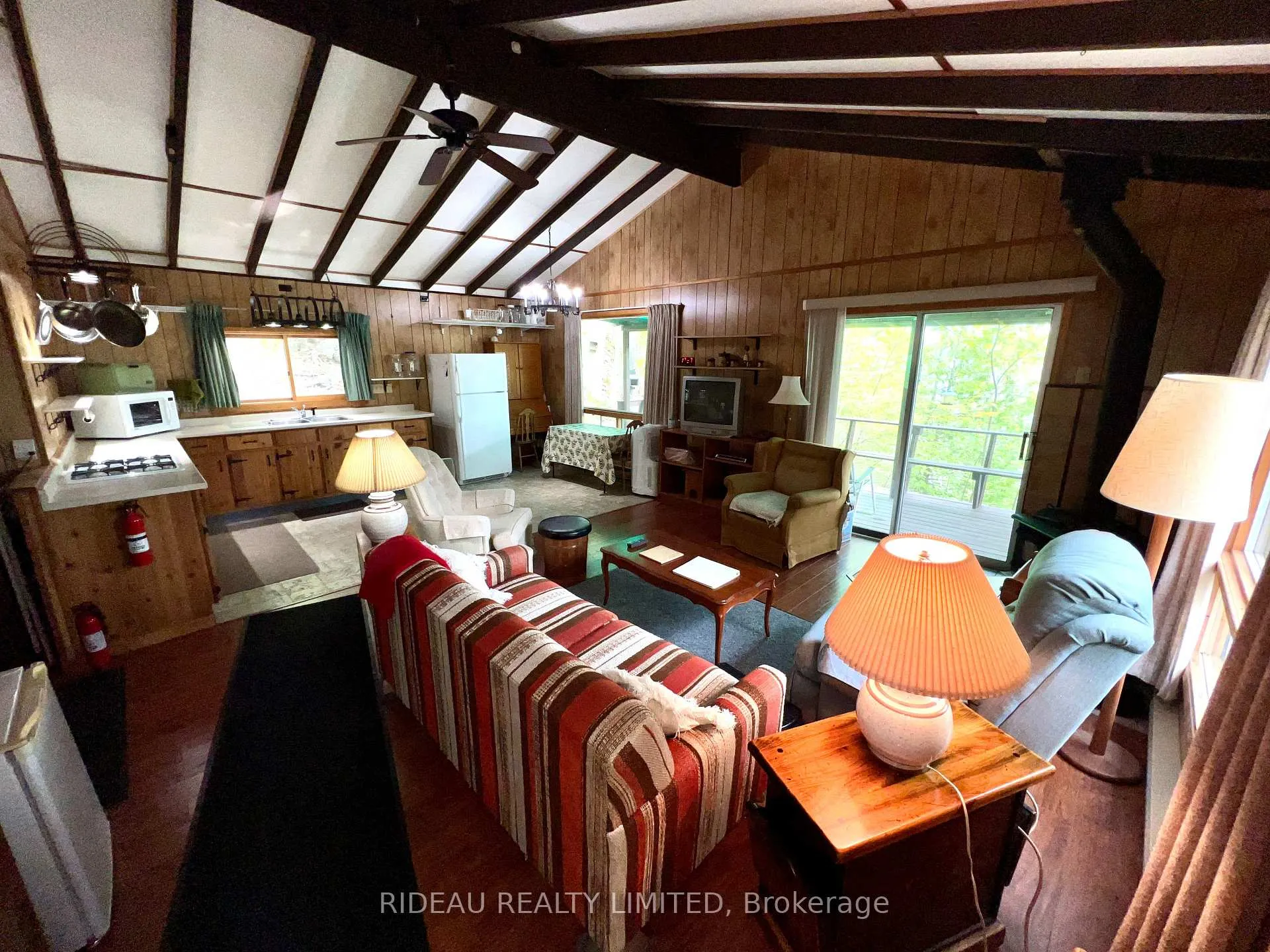 Photo 18 of 22 Birch Island, Rideau Lakes, Rideau Lakes (South Elmsley) Twp — HOMEH