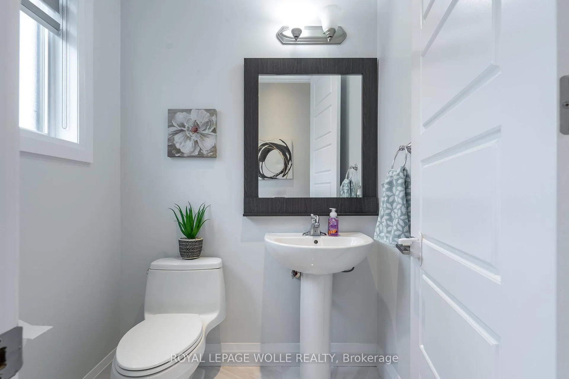 Photo 17 of 920 River Ridge Court, Kitchener — HOMEH