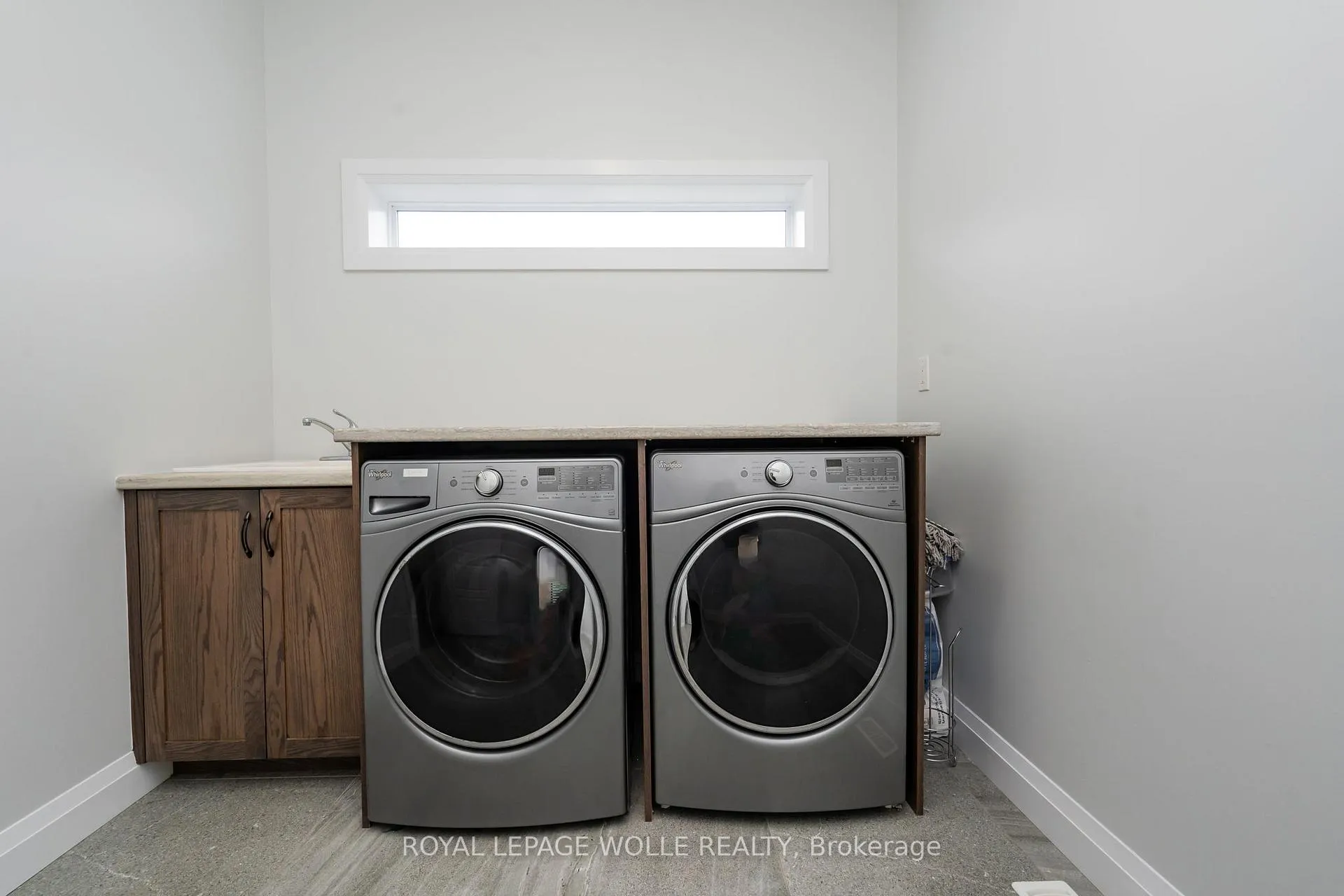 Photo 19 of 920 River Ridge Court, Kitchener — HOMEH