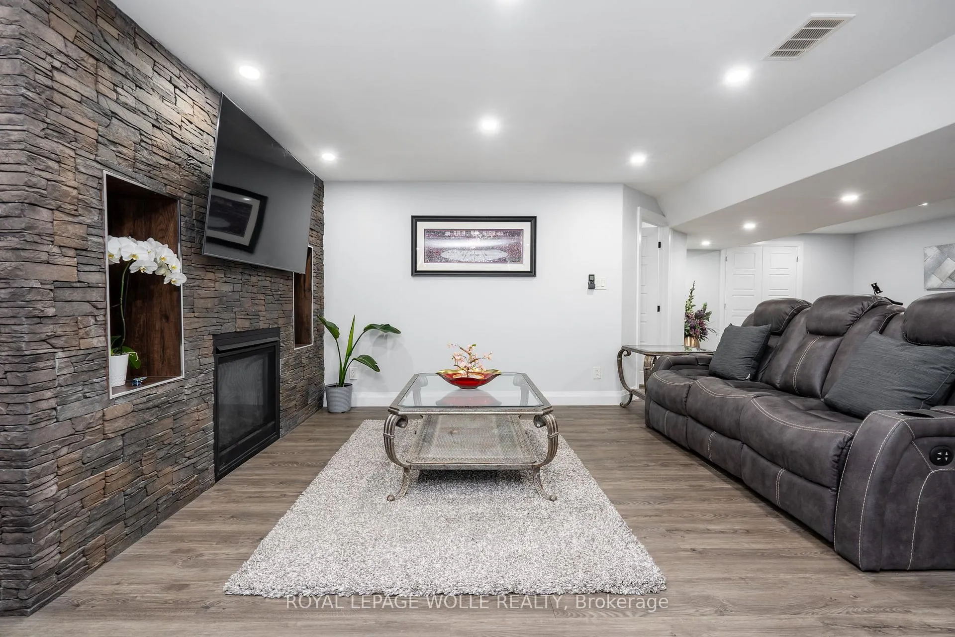Photo 37 of 920 River Ridge Court, Kitchener — HOMEH