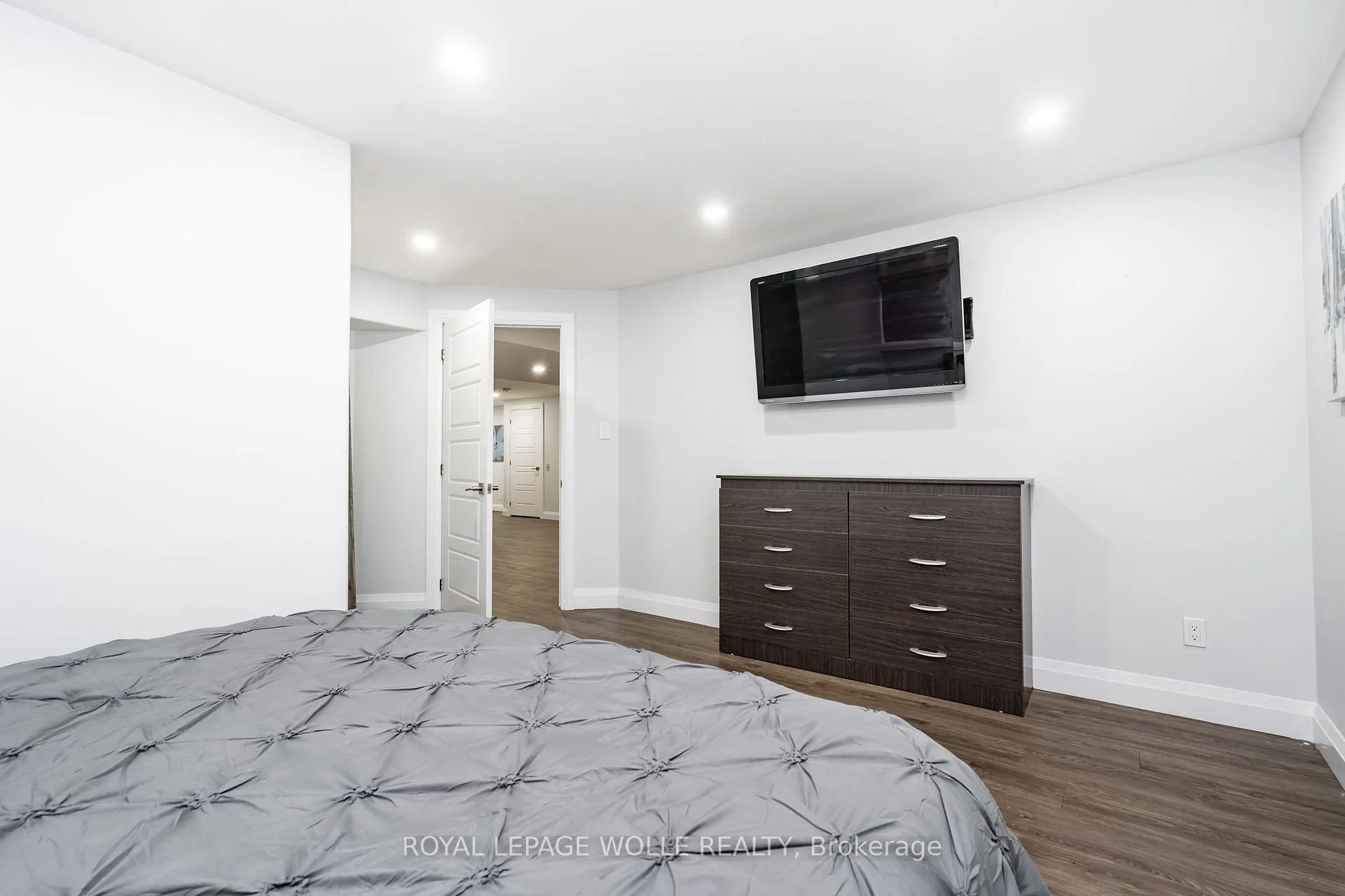 Photo 41 of 920 River Ridge Court, Kitchener — HOMEH
