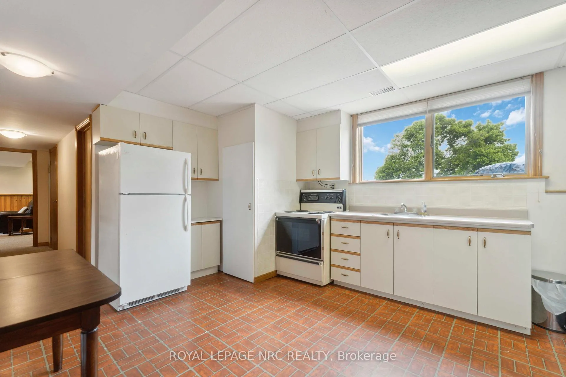 Photo 17 of 5329 King Street, Lincoln, Beamsville — HOMEH