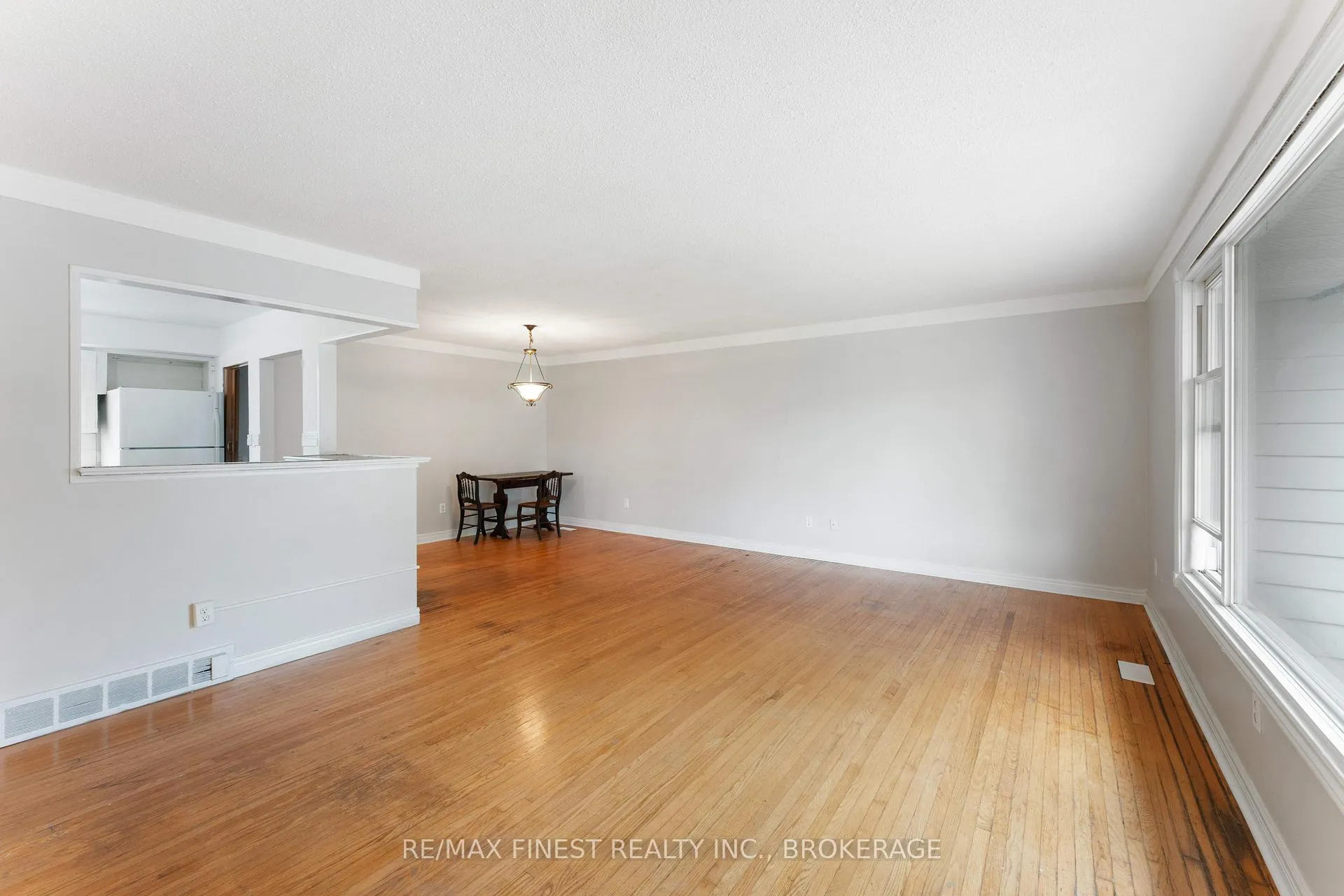 Photo 5 of 336 Meadowcrest Road, Kingston, City Southwest — HOMEH