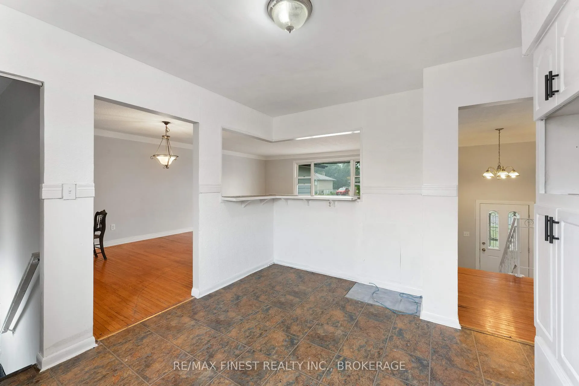 Photo 9 of 336 Meadowcrest Road, Kingston, City Southwest — HOMEH