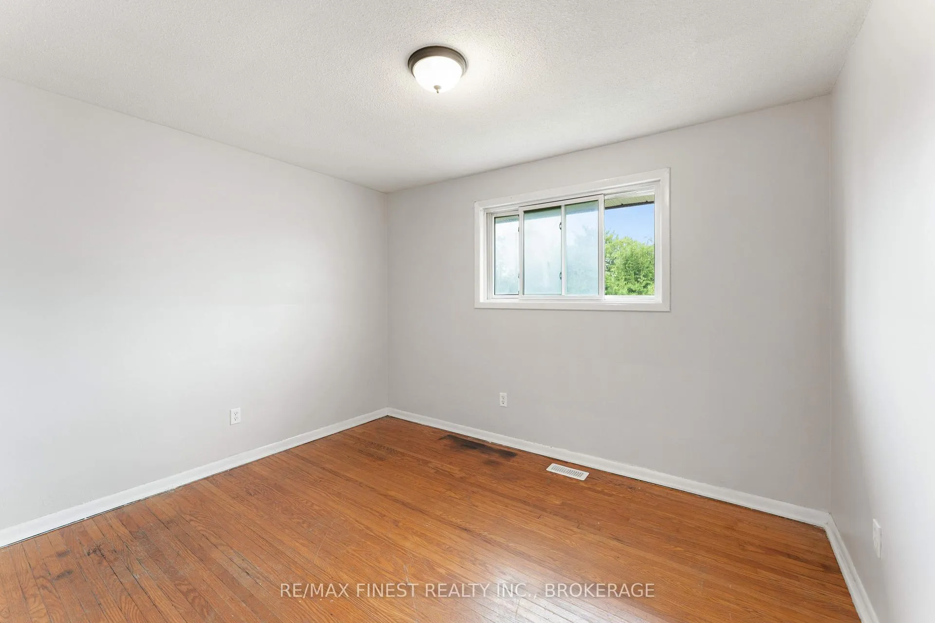 Photo 14 of 336 Meadowcrest Road, Kingston, City Southwest — HOMEH