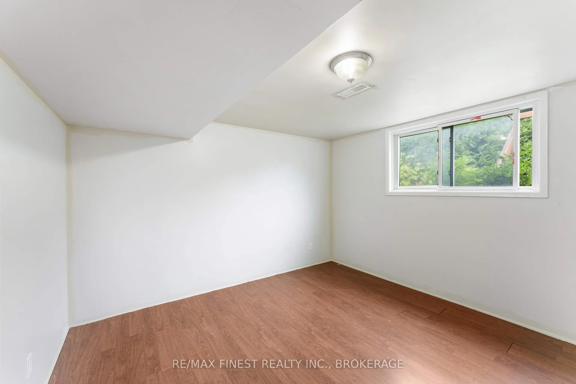 Photo 21 of 336 Meadowcrest Road, Kingston, City Southwest — HOMEH