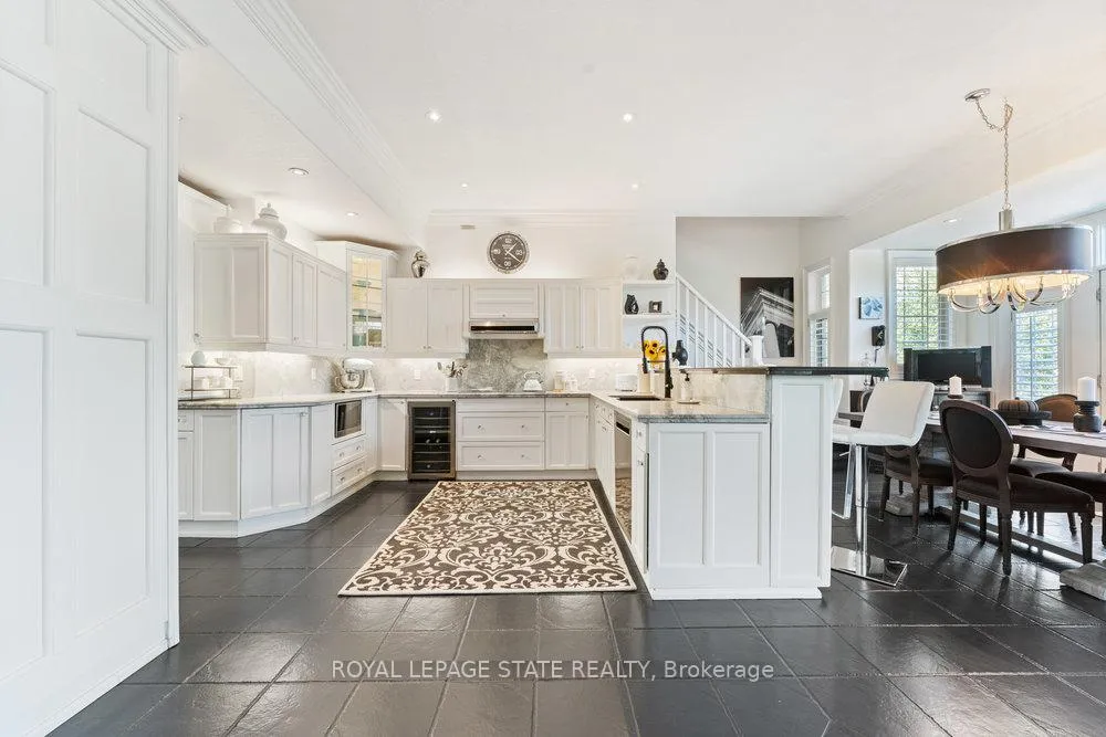 Photo 13 of 1467 Book Road W, Hamilton, Ancaster — HOMEH