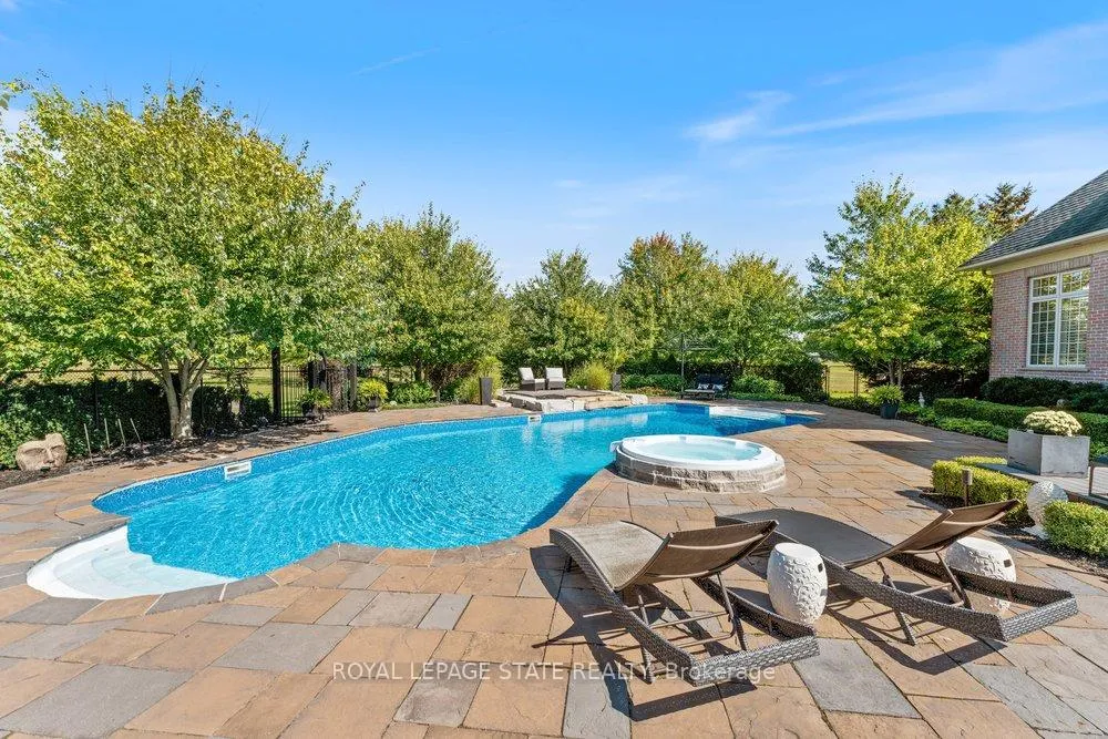 Photo 33 of 1467 Book Road W, Hamilton, Ancaster — HOMEH