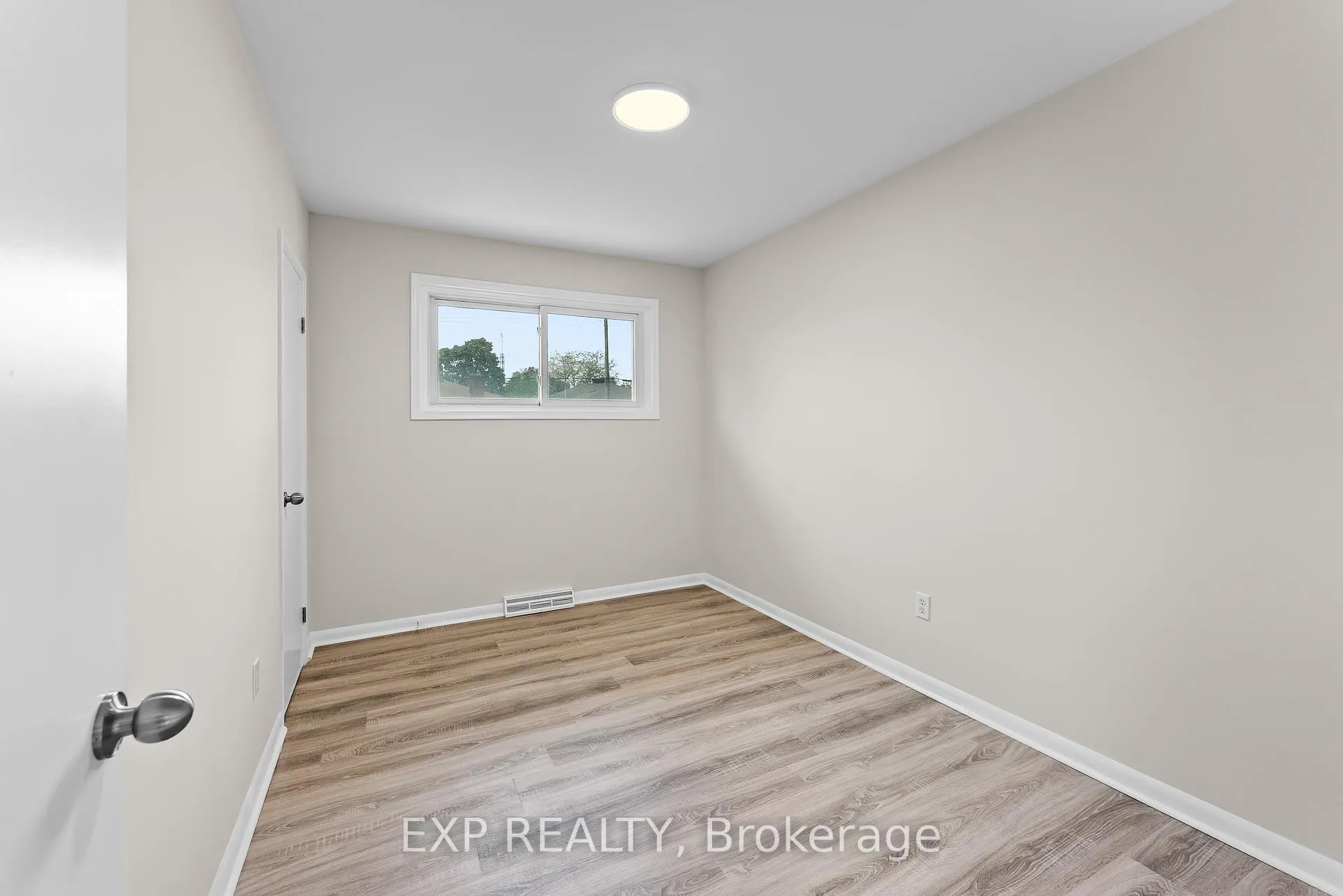 Photo 16 of 119 Ryerson Street, Thorold, Confederation Heights — HOMEH