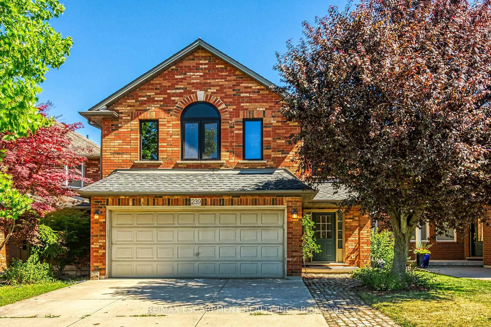 Photo 1 of 239 Hepburn Crescent, Hamilton, Mountview — HOMEH