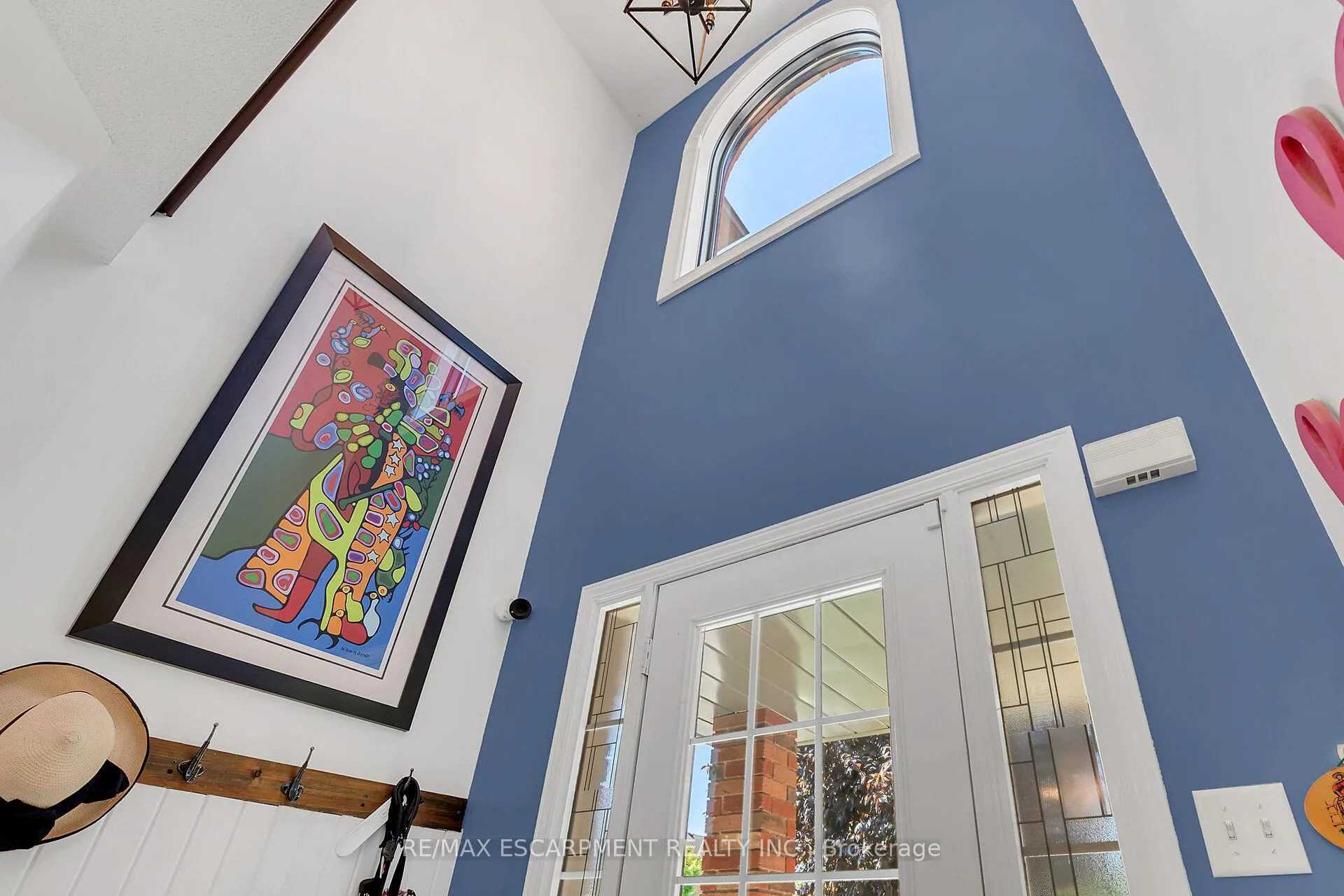 Photo 5 of 239 Hepburn Crescent, Hamilton, Mountview — HOMEH
