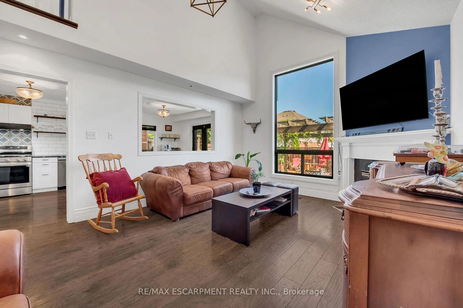 Photo 16 of 239 Hepburn Crescent, Hamilton, Mountview — HOMEH