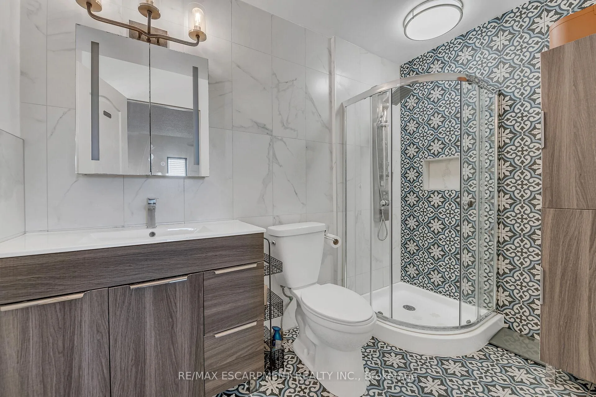 Photo 30 of 239 Hepburn Crescent, Hamilton, Mountview — HOMEH