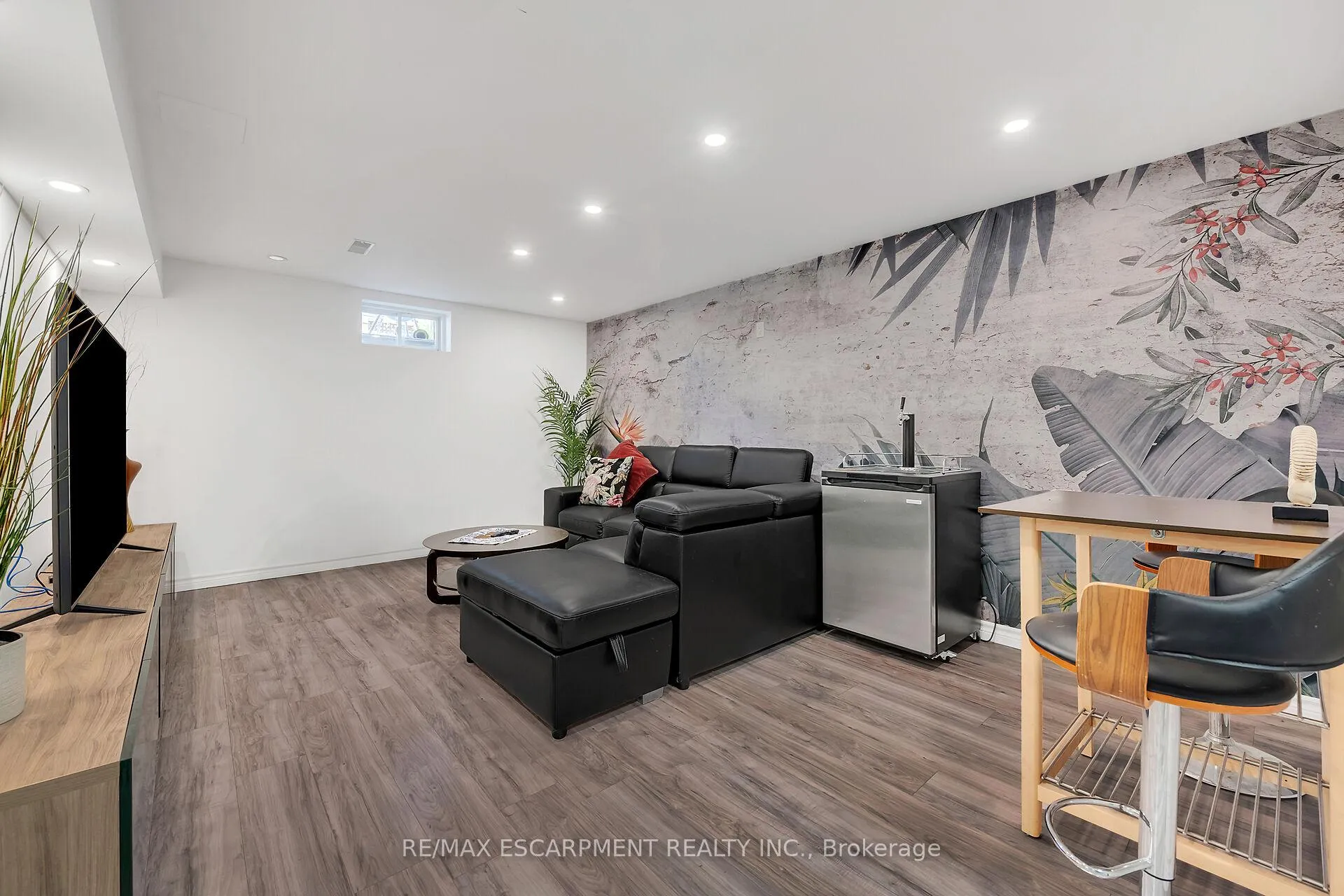 Photo 39 of 239 Hepburn Crescent, Hamilton, Mountview — HOMEH
